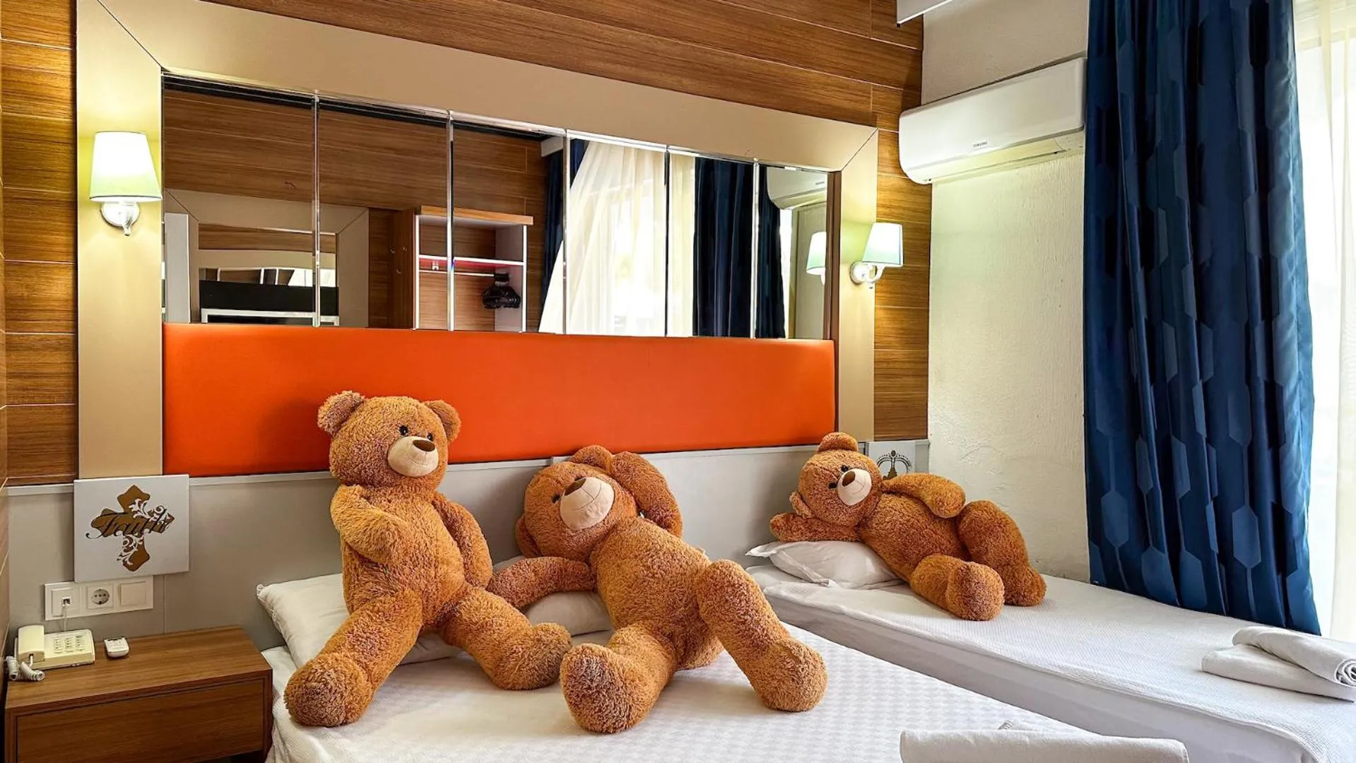 Bed in Club Hotel Anjeliq