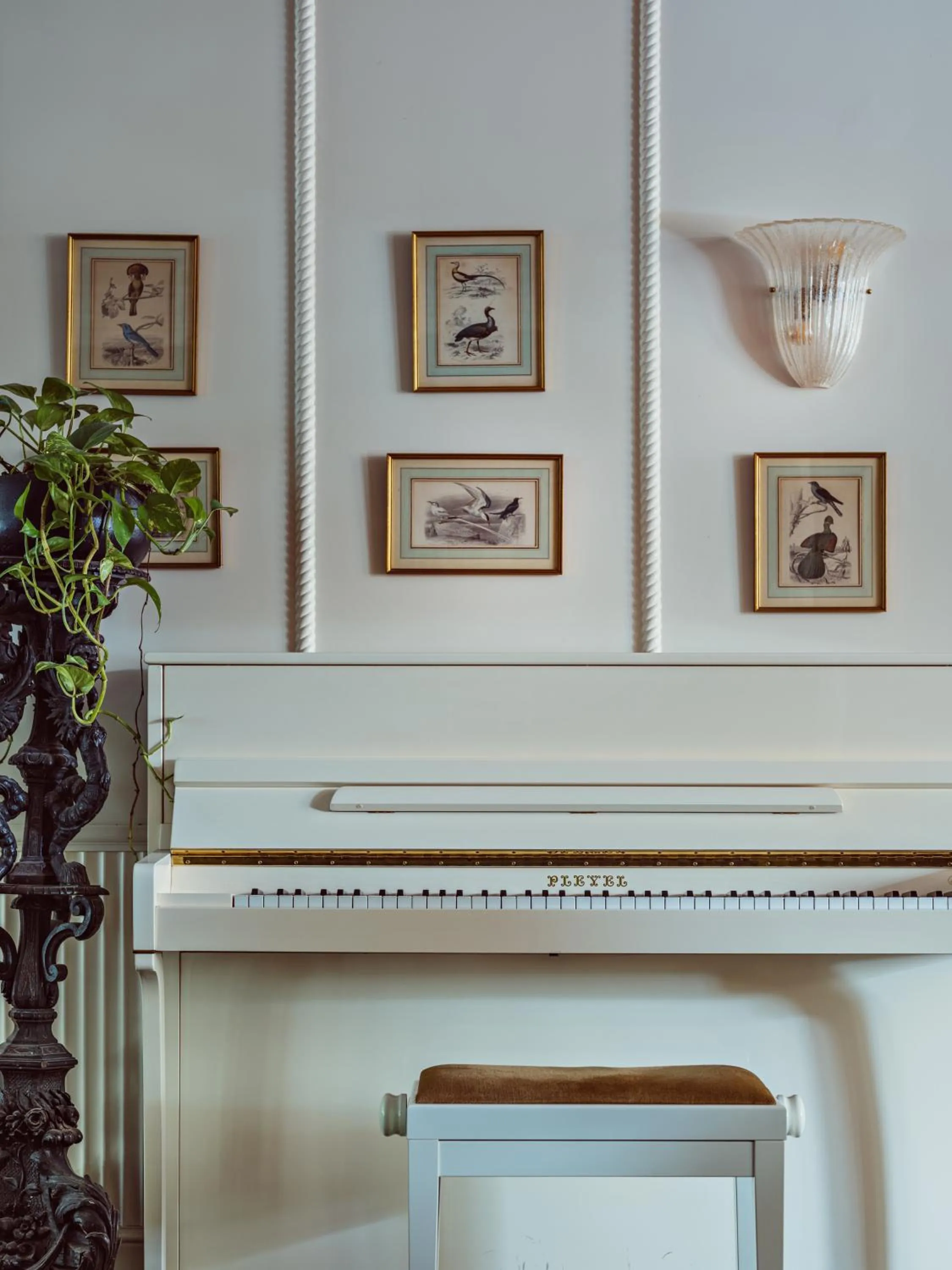 Property building in Hôtel Eldorado Paris