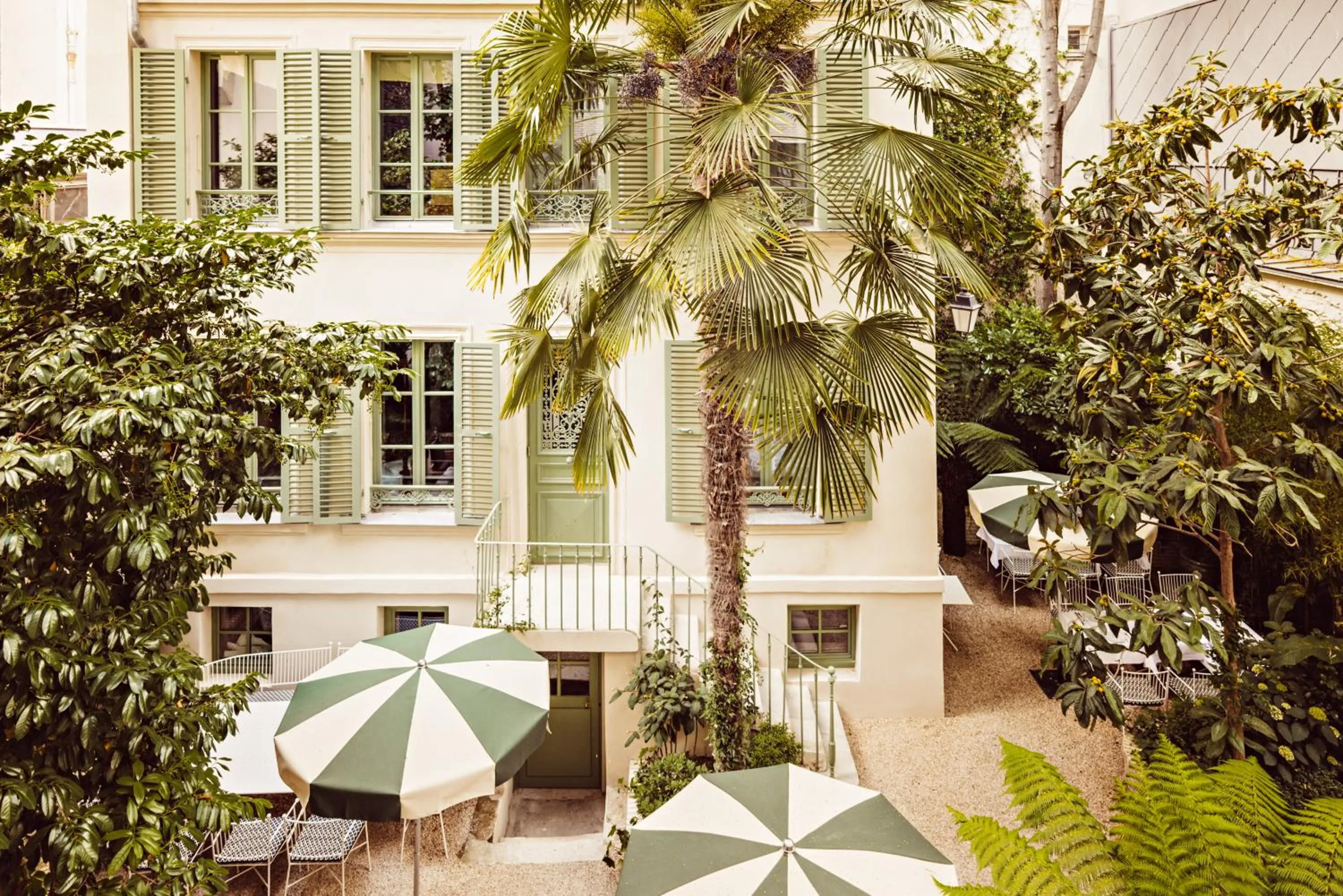 Facade/entrance in Hôtel Eldorado Paris