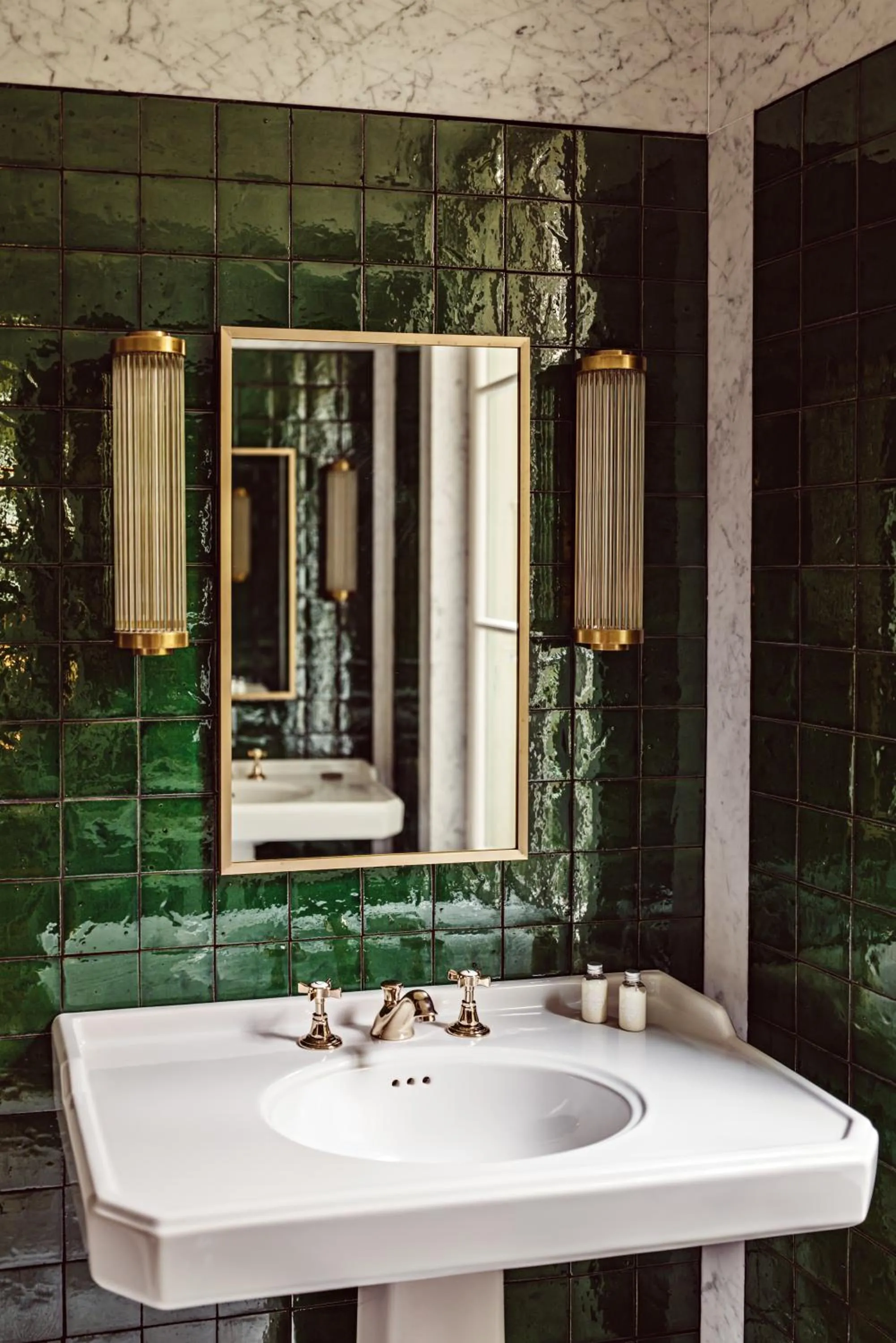 Bathroom in Hôtel Eldorado Paris