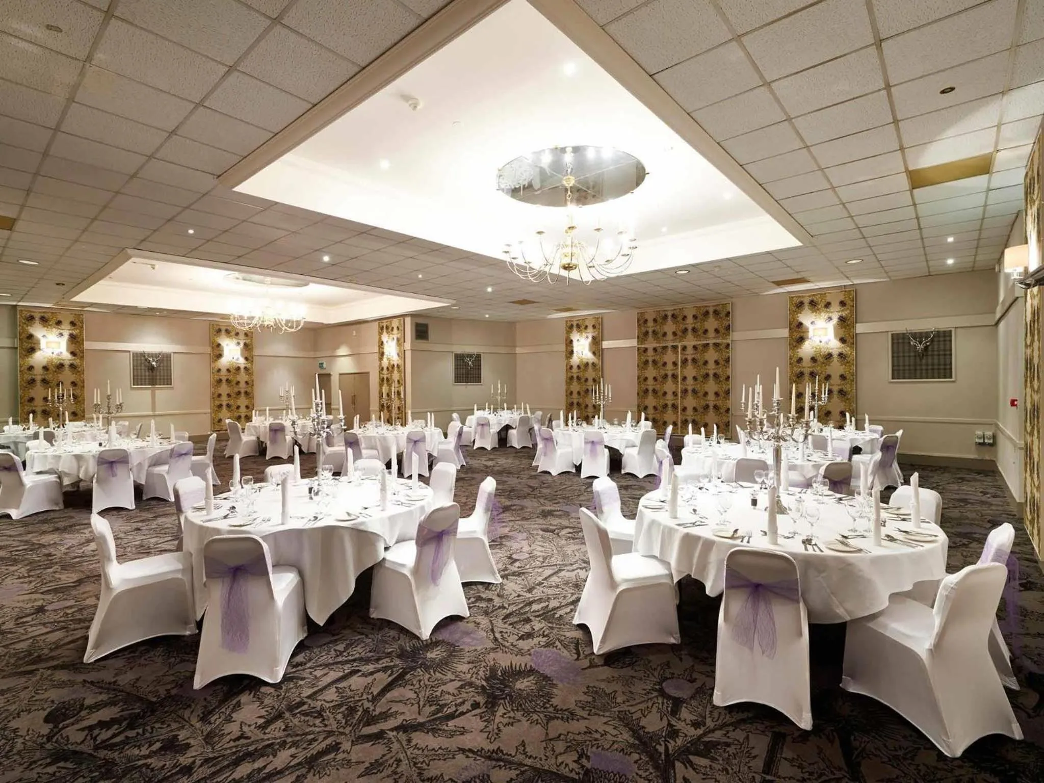 wedding in Mercure Inverness Hotel