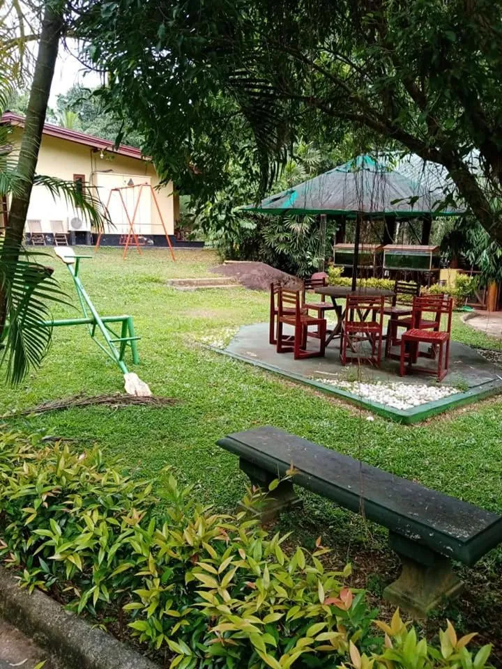 Bopath Falls Rock Chalets