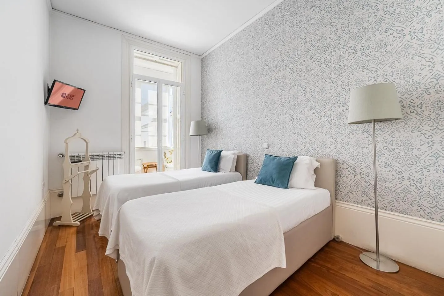 Bed in GuestReady - Charming House Marquês