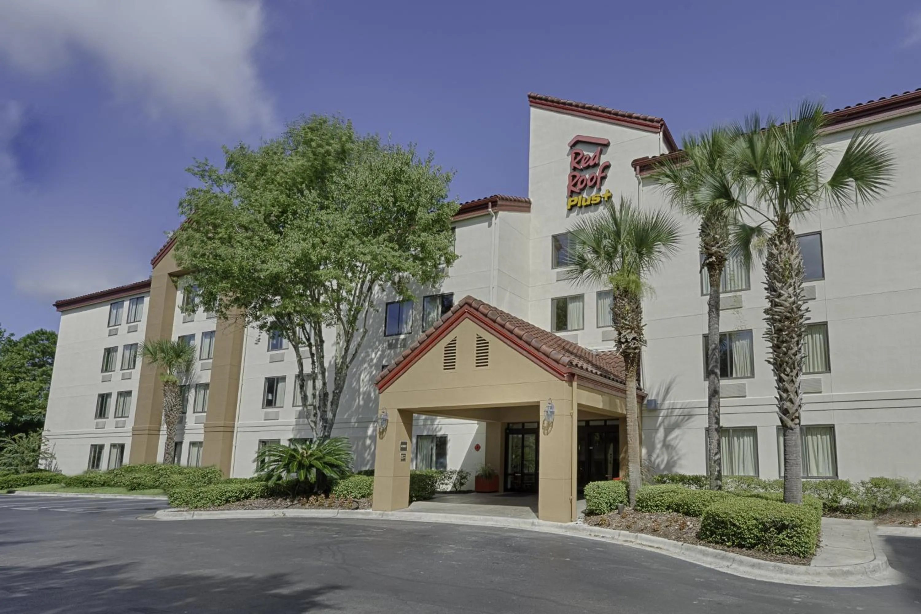 Property building in Red Roof Inn PLUS + Gainesville