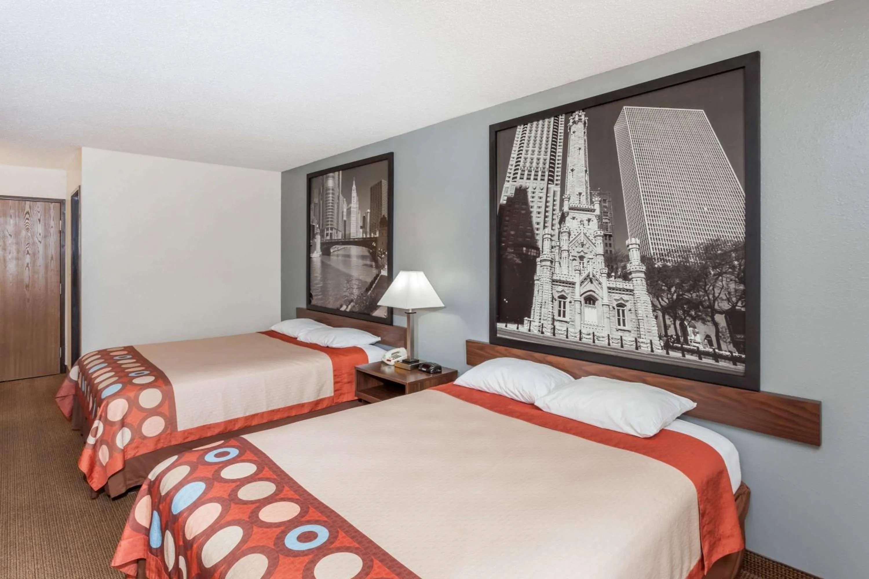 Photo of the whole room, Bed in Super 8 by Wyndham Pekin/Peoria Area