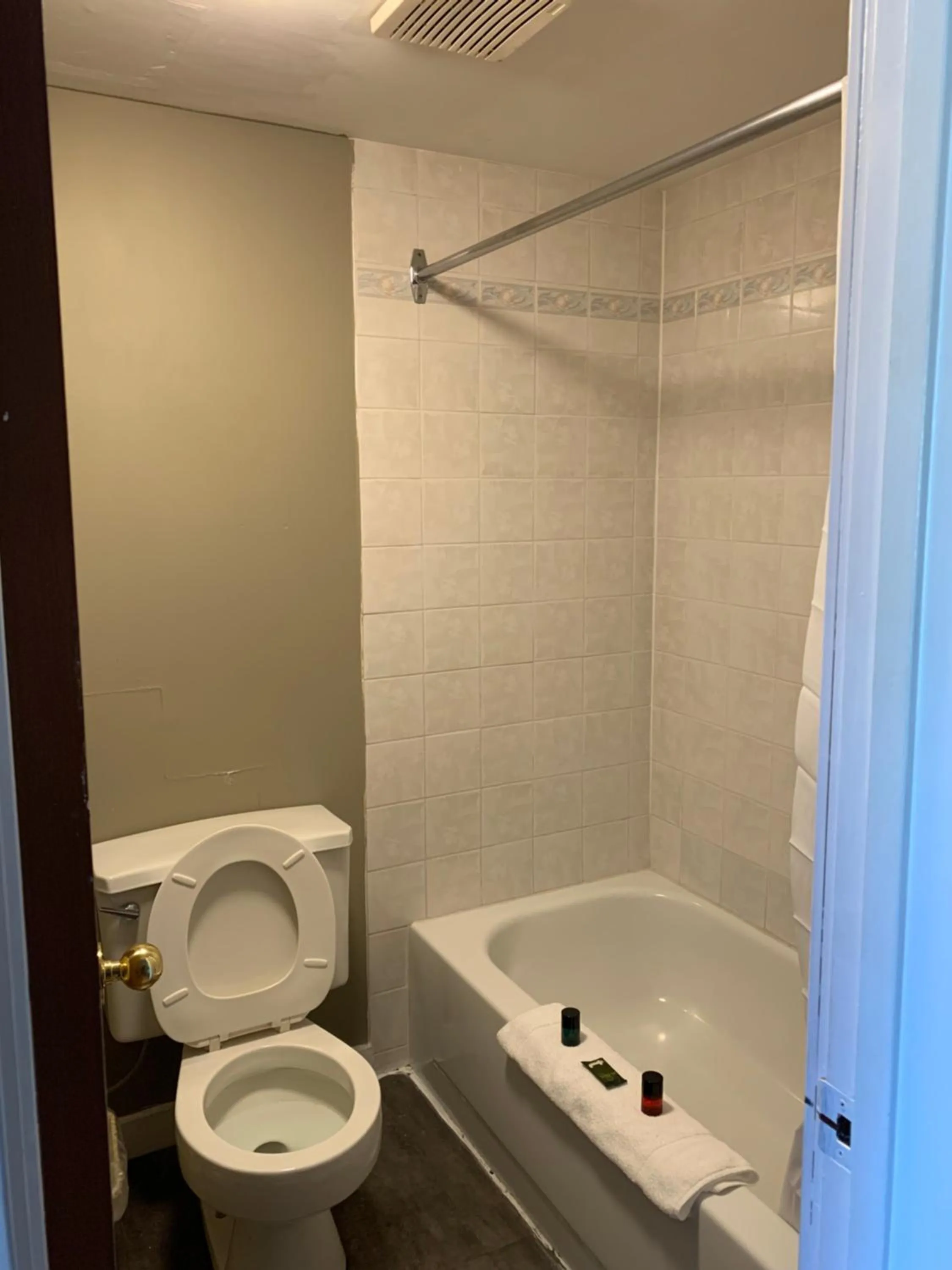 Bathroom in Rondo Motel