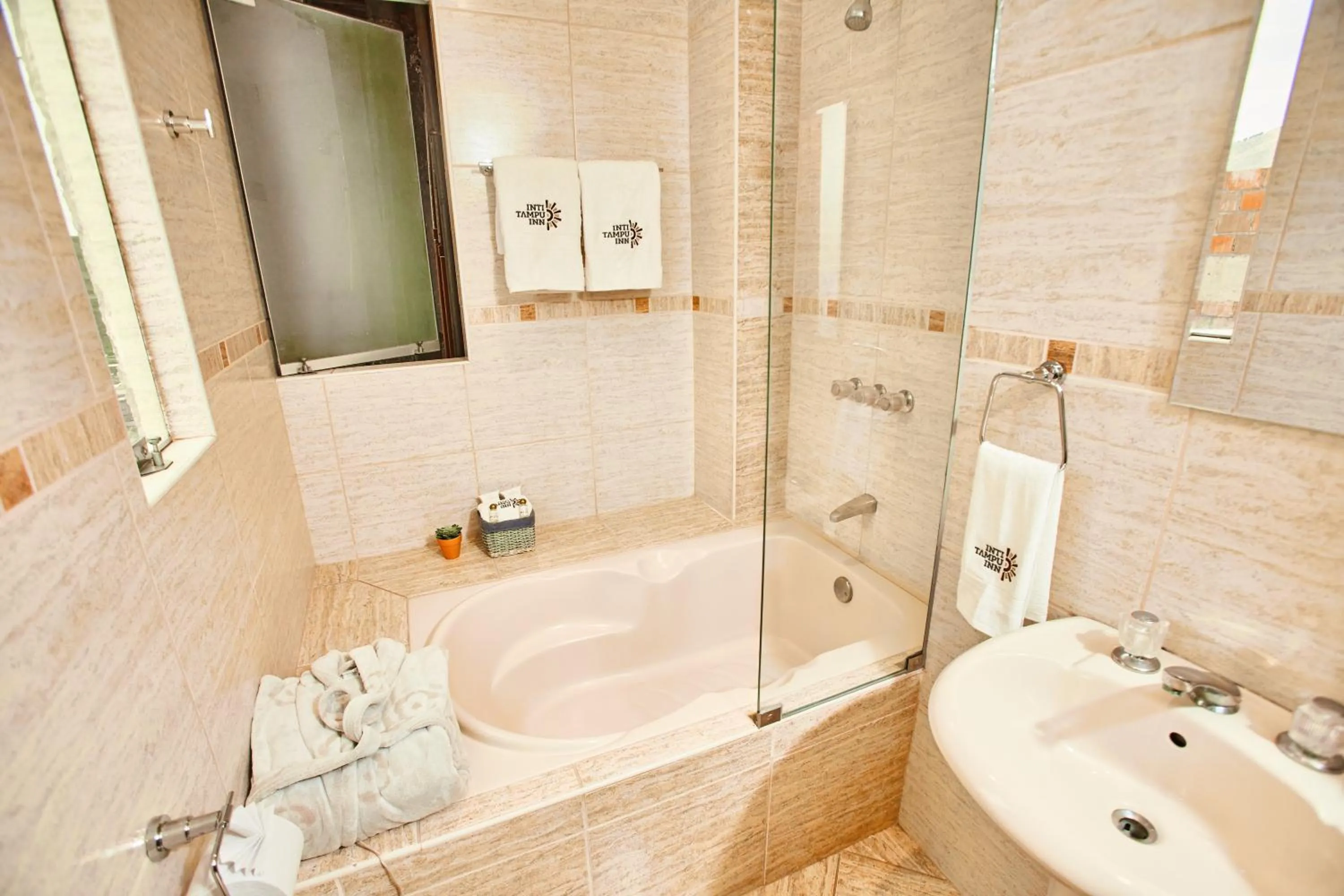 Bathroom in Inti Tampu Inn