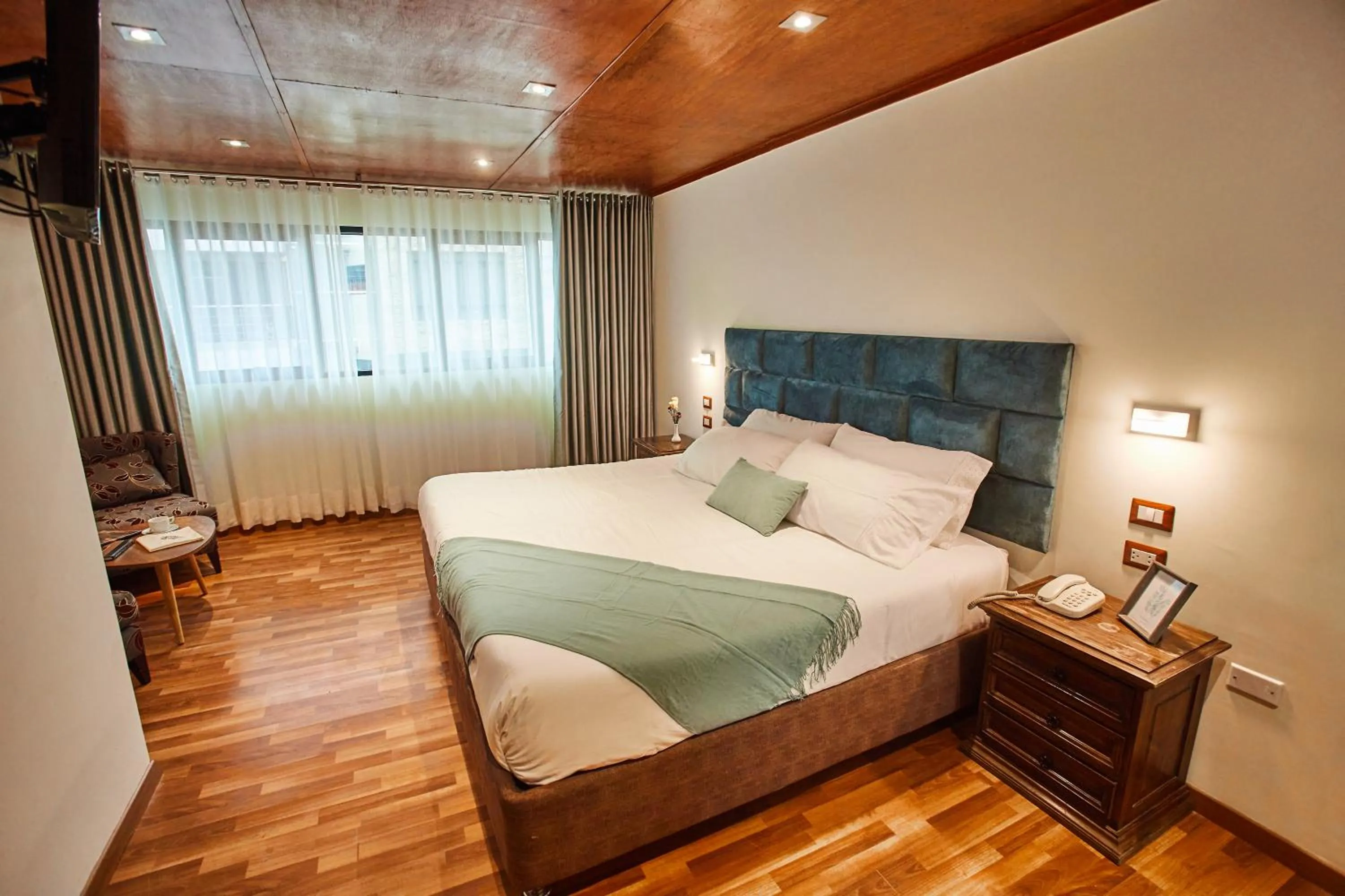 Shower, Bed in Inti Tampu Inn