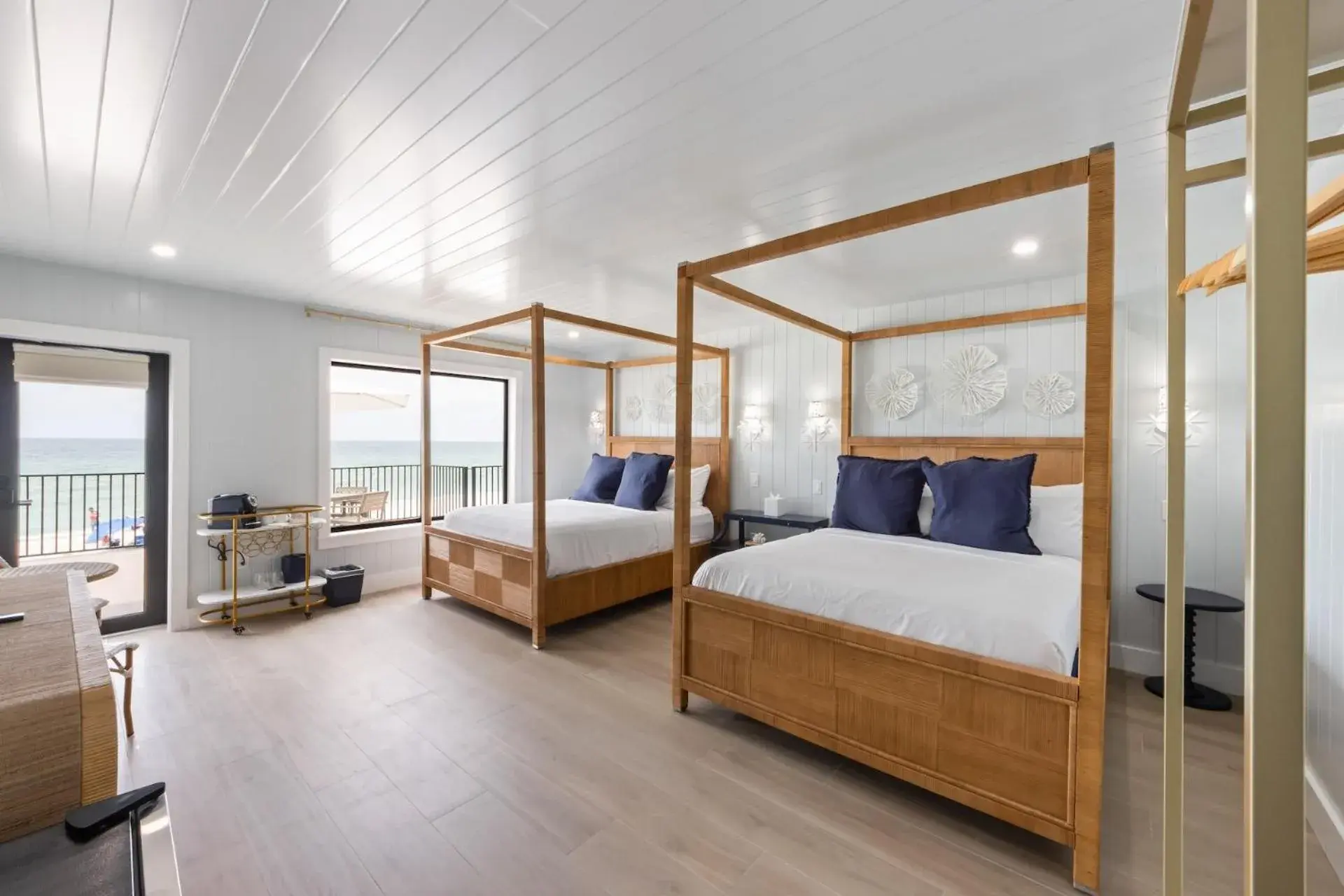 Beachfront Luxury 2 Queen in Seabreeze at Anna Maria Island Inn Beachfront Luxury 2 Queen in Seabreeze at Anna Maria Island Inn