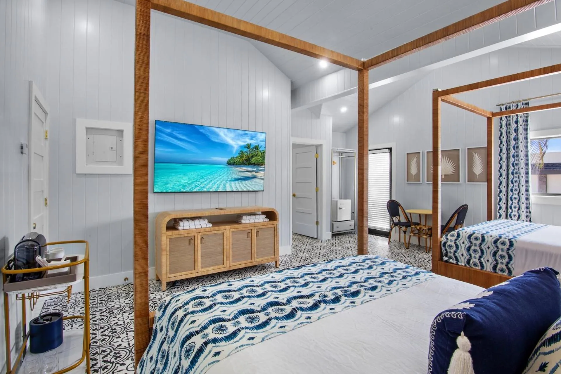 Bed in Seabreeze at Anna Maria Island Inn