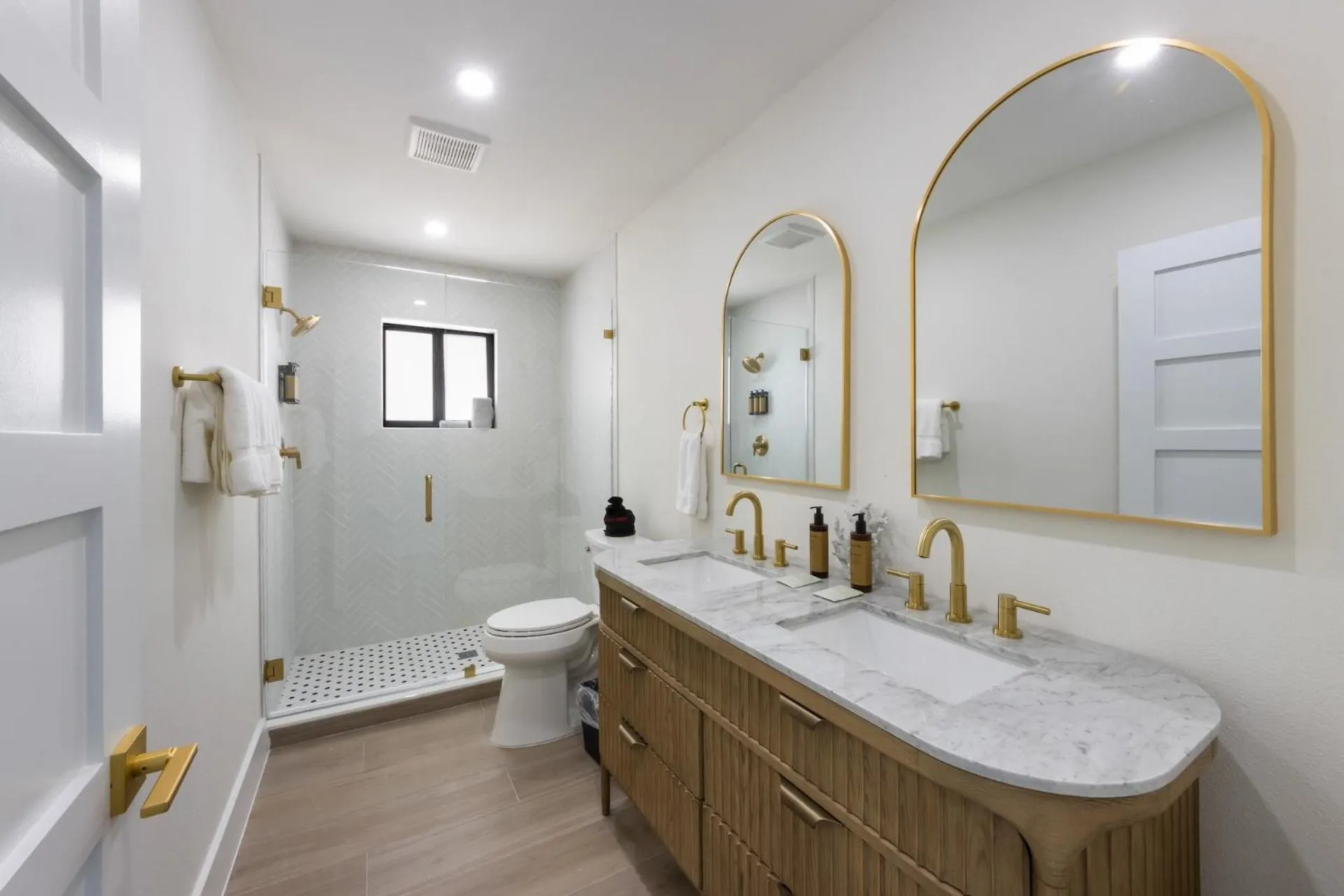 Shower in Seabreeze at Anna Maria Island Inn