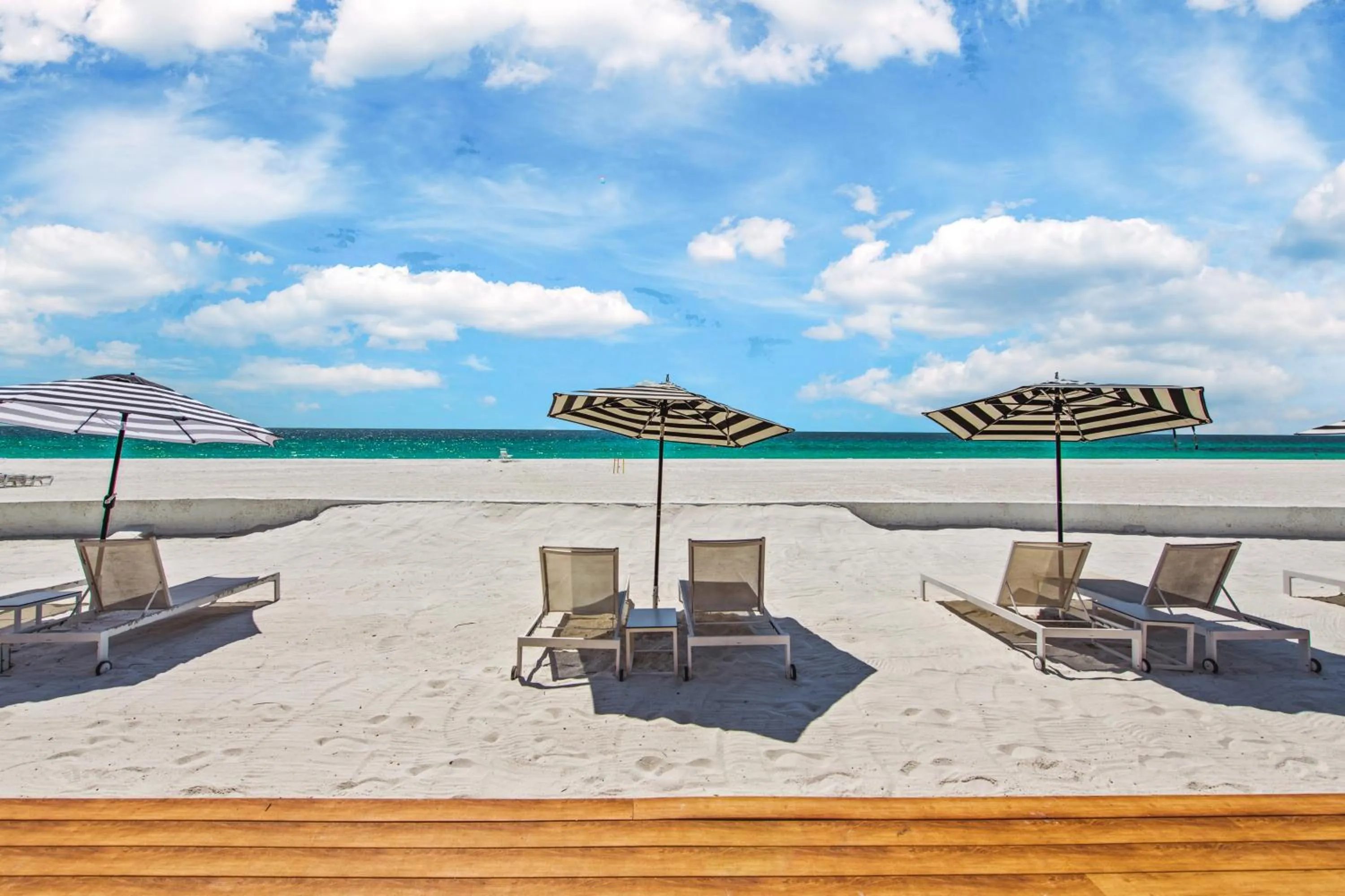 Beach in Seabreeze at Anna Maria Island Inn
