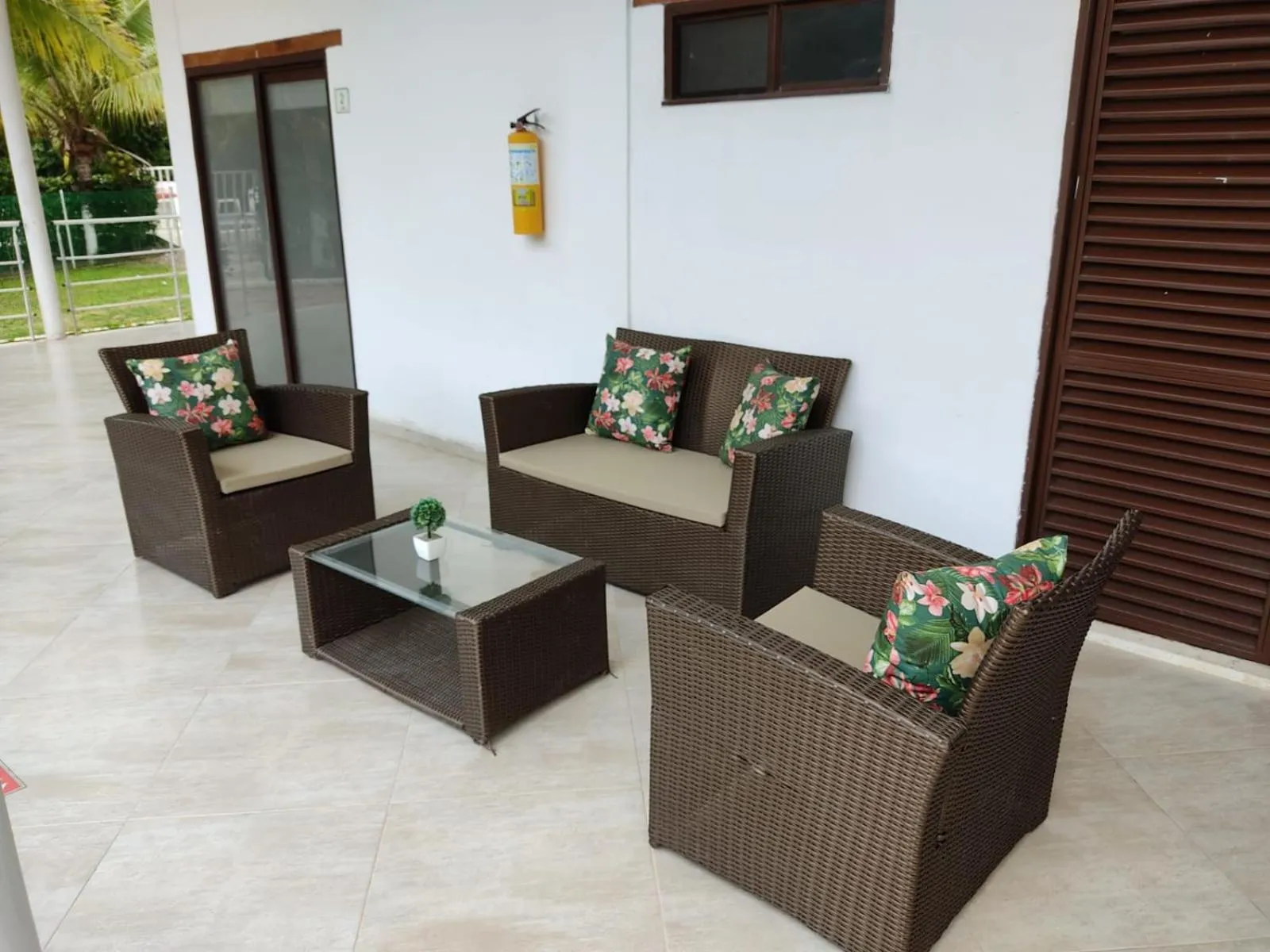 Living room in Arizona Ranch Hotel
