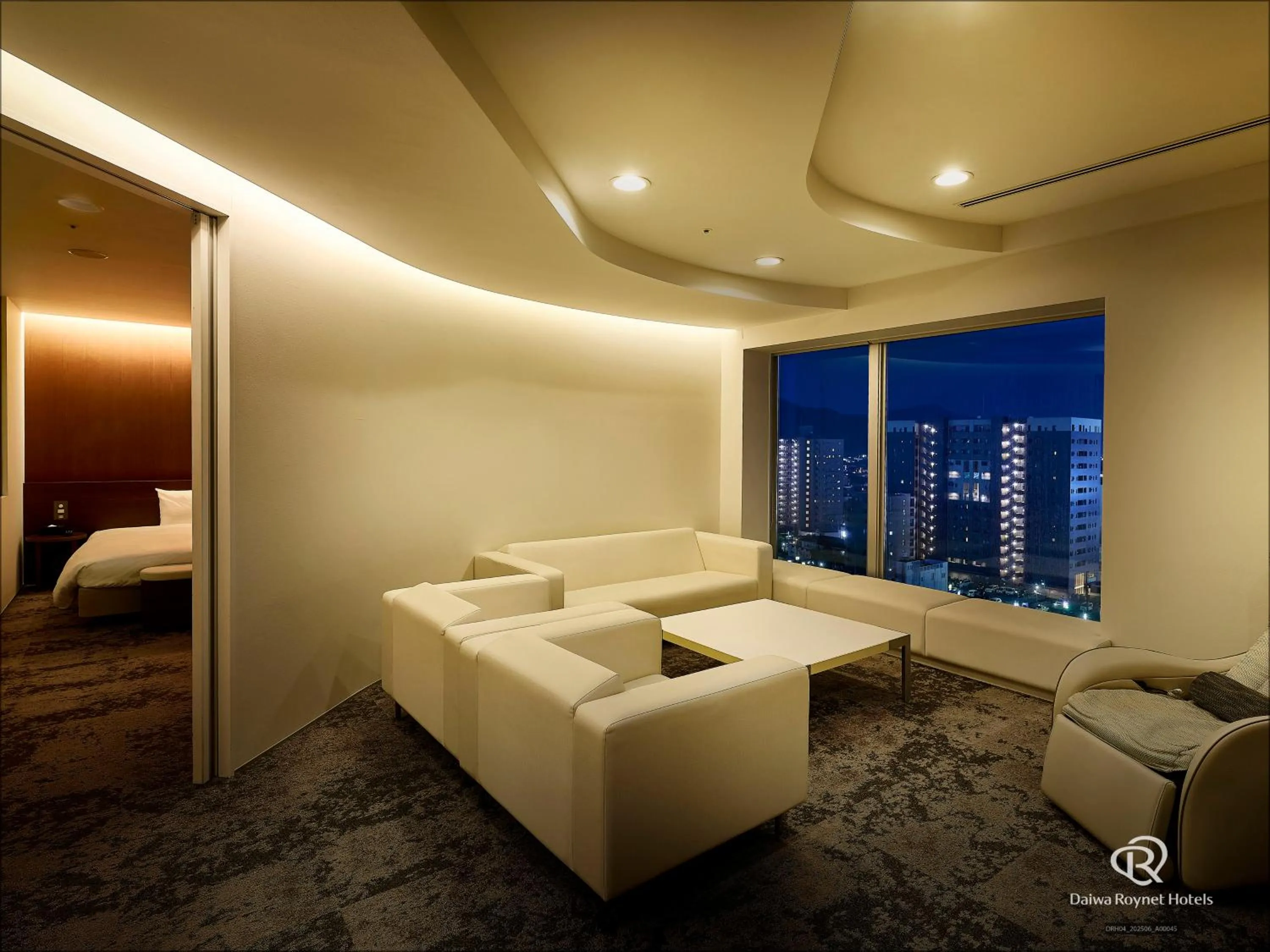 Photo of the whole room in Daiwa Roynet Hotel Numazu