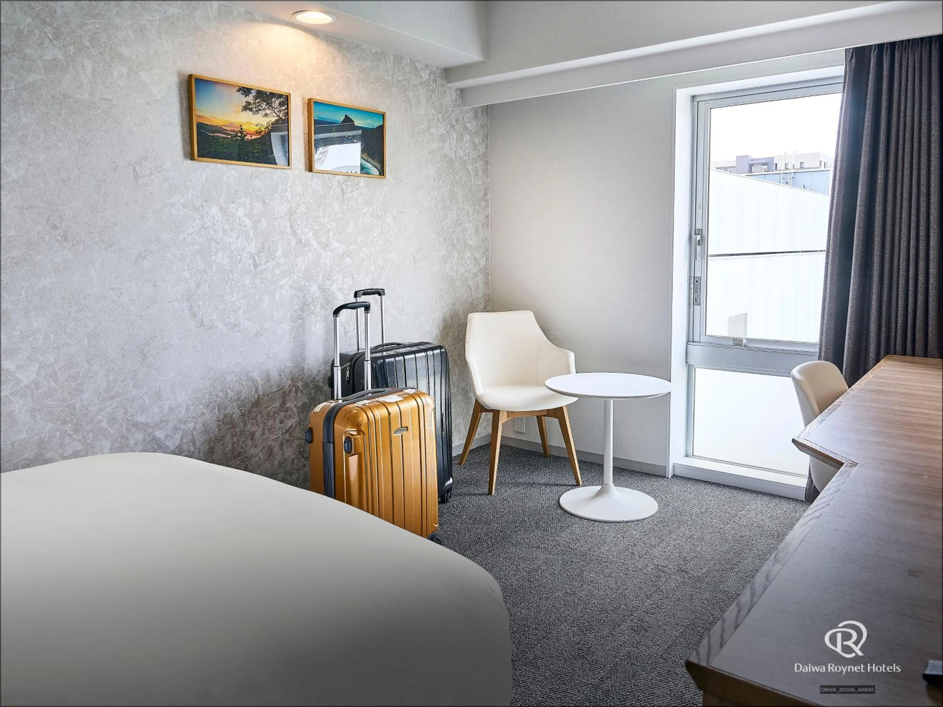 Photo of the whole room, Bed in Daiwa Roynet Hotel Numazu