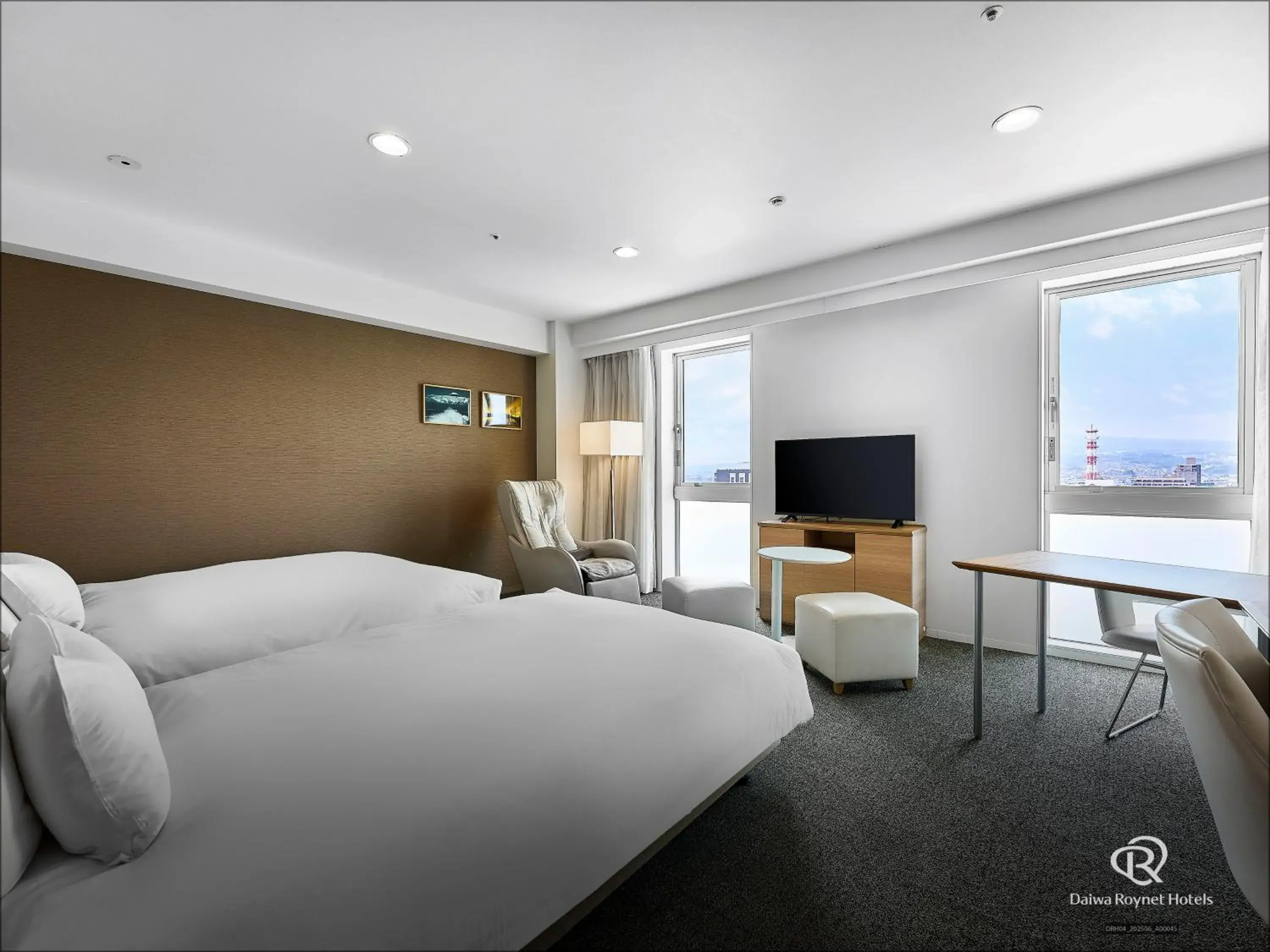 Superior Twin Room - Non-Smoking in Daiwa Roynet Hotel Numazu Superior Twin Room - Non-Smoking in Daiwa Roynet Hotel Numazu