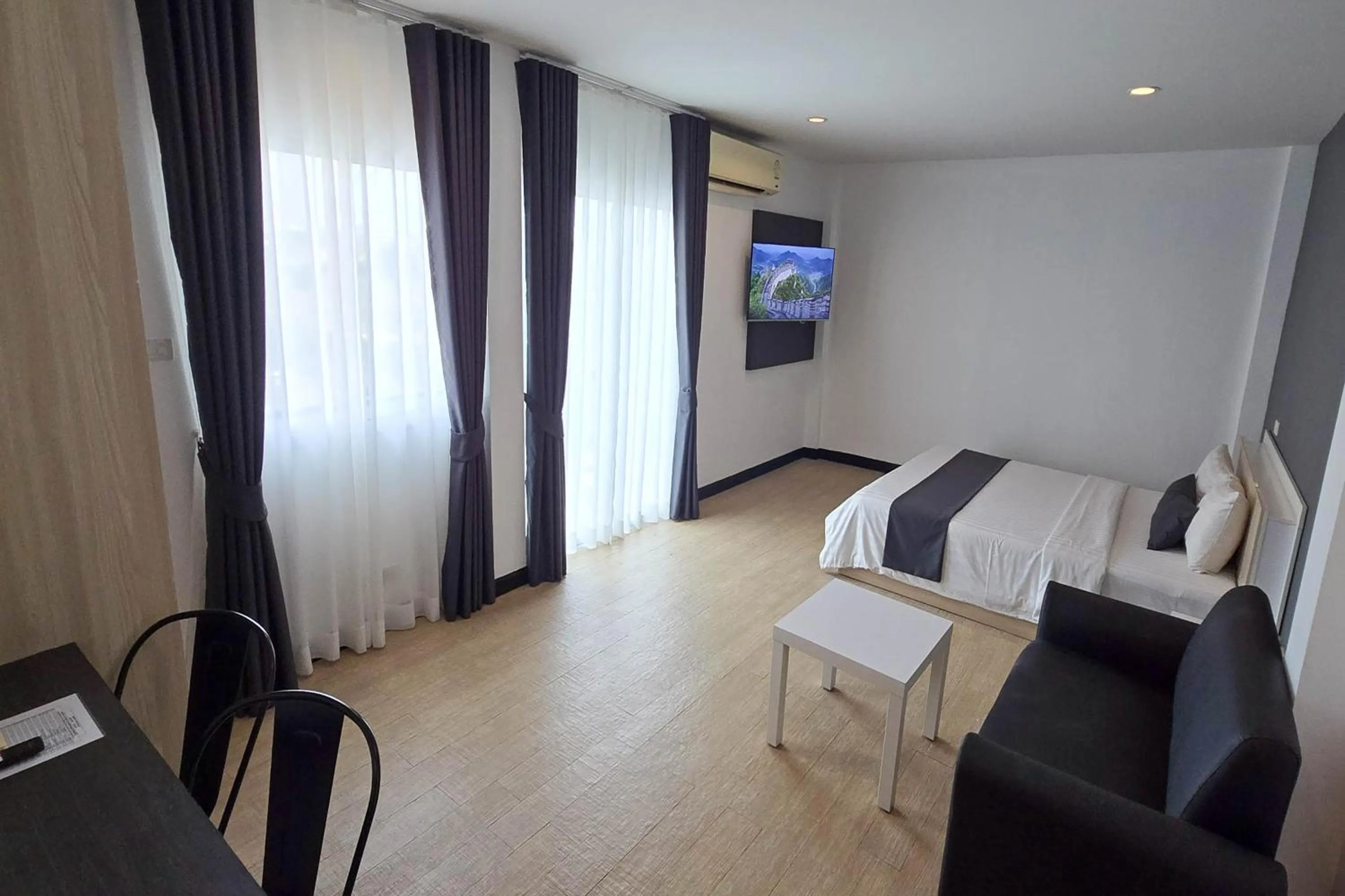 Bed in Le Nara Residence