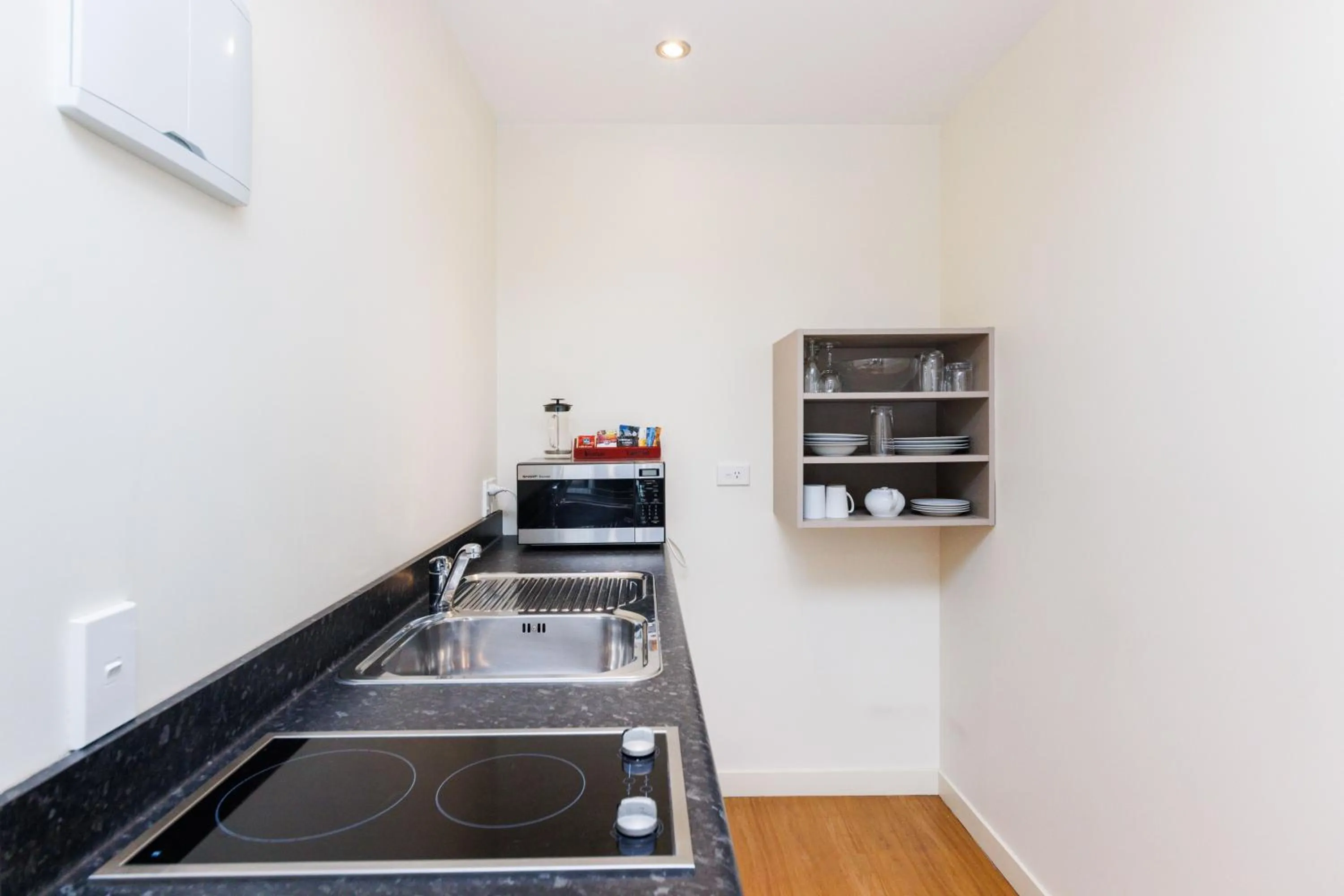 Kitchen or kitchenette in Fitzherbert Regency Motor Lodge