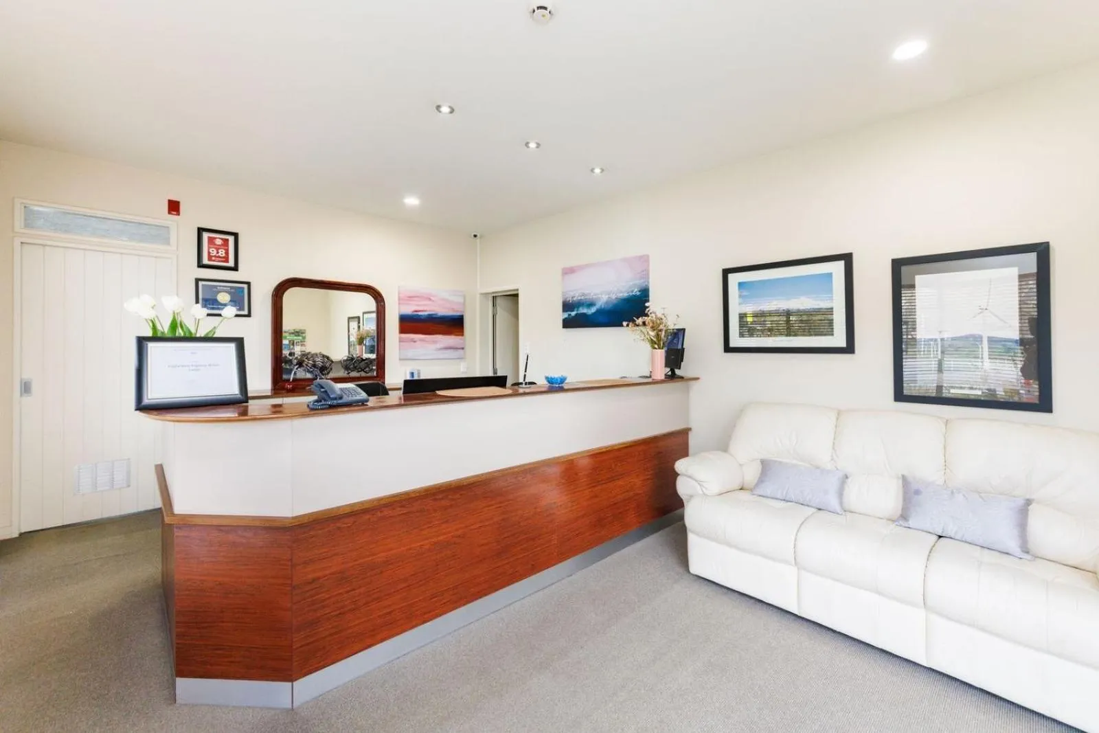 Lobby or reception in Fitzherbert Regency Motor Lodge