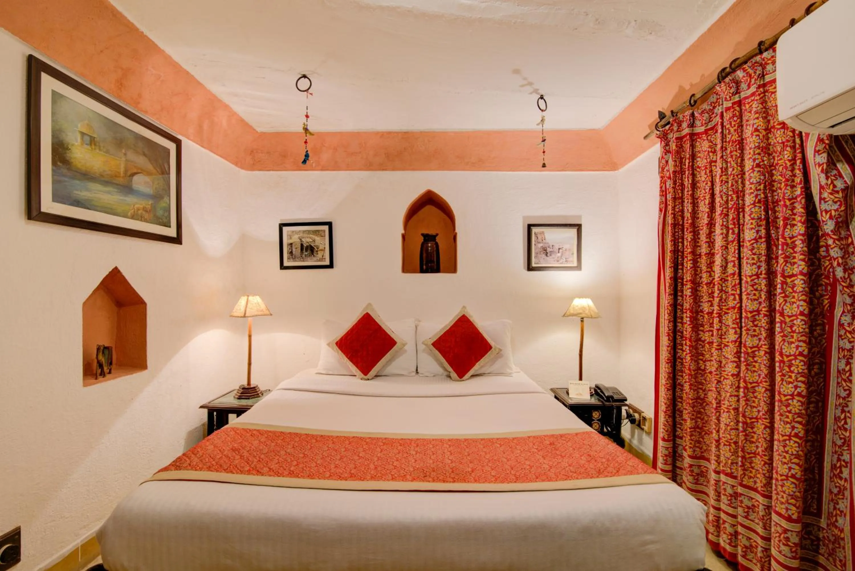 Bed in Fort Dadhikar, Alwar
