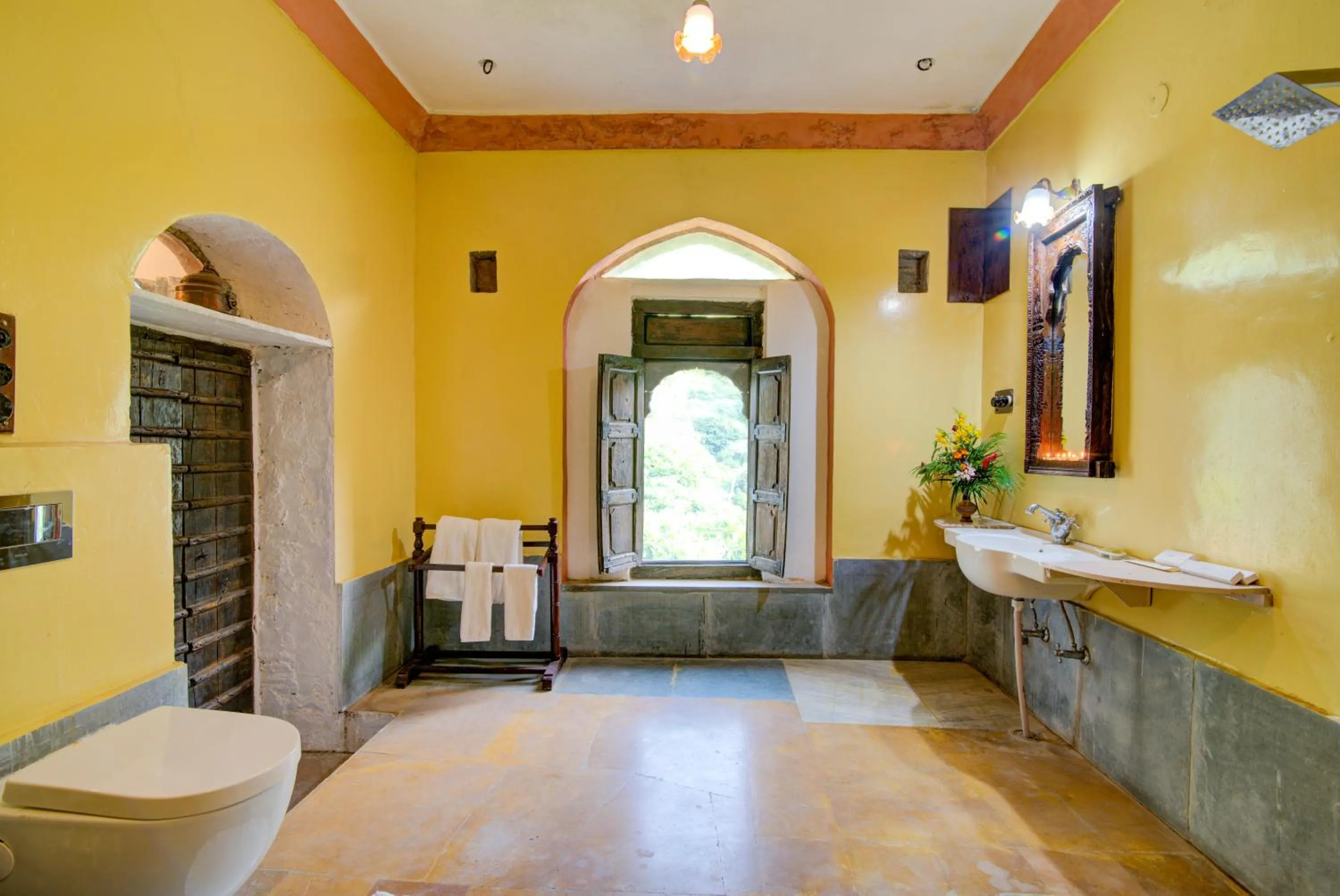Bathroom in Fort Dadhikar, Alwar