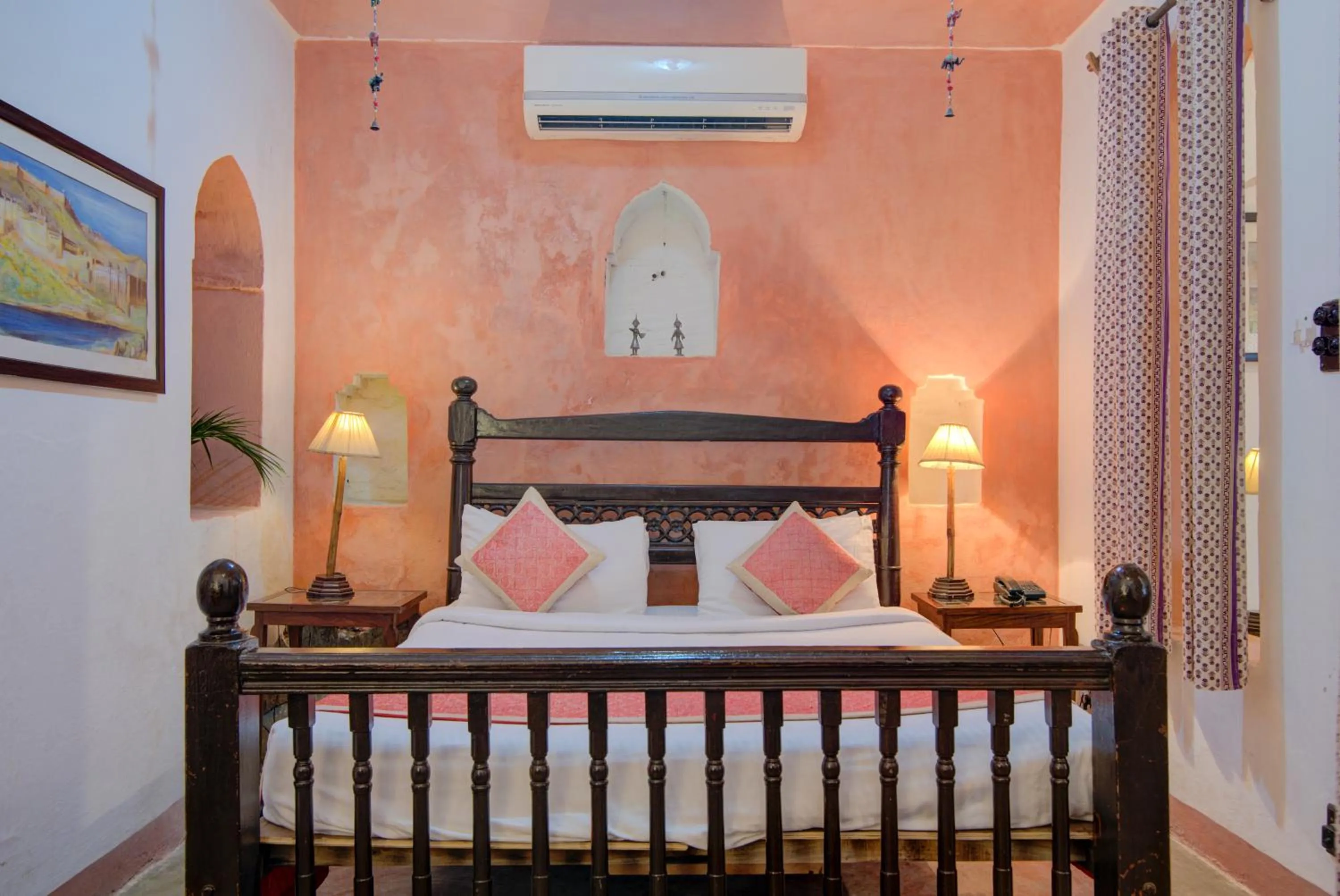 Bed in Fort Dadhikar, Alwar