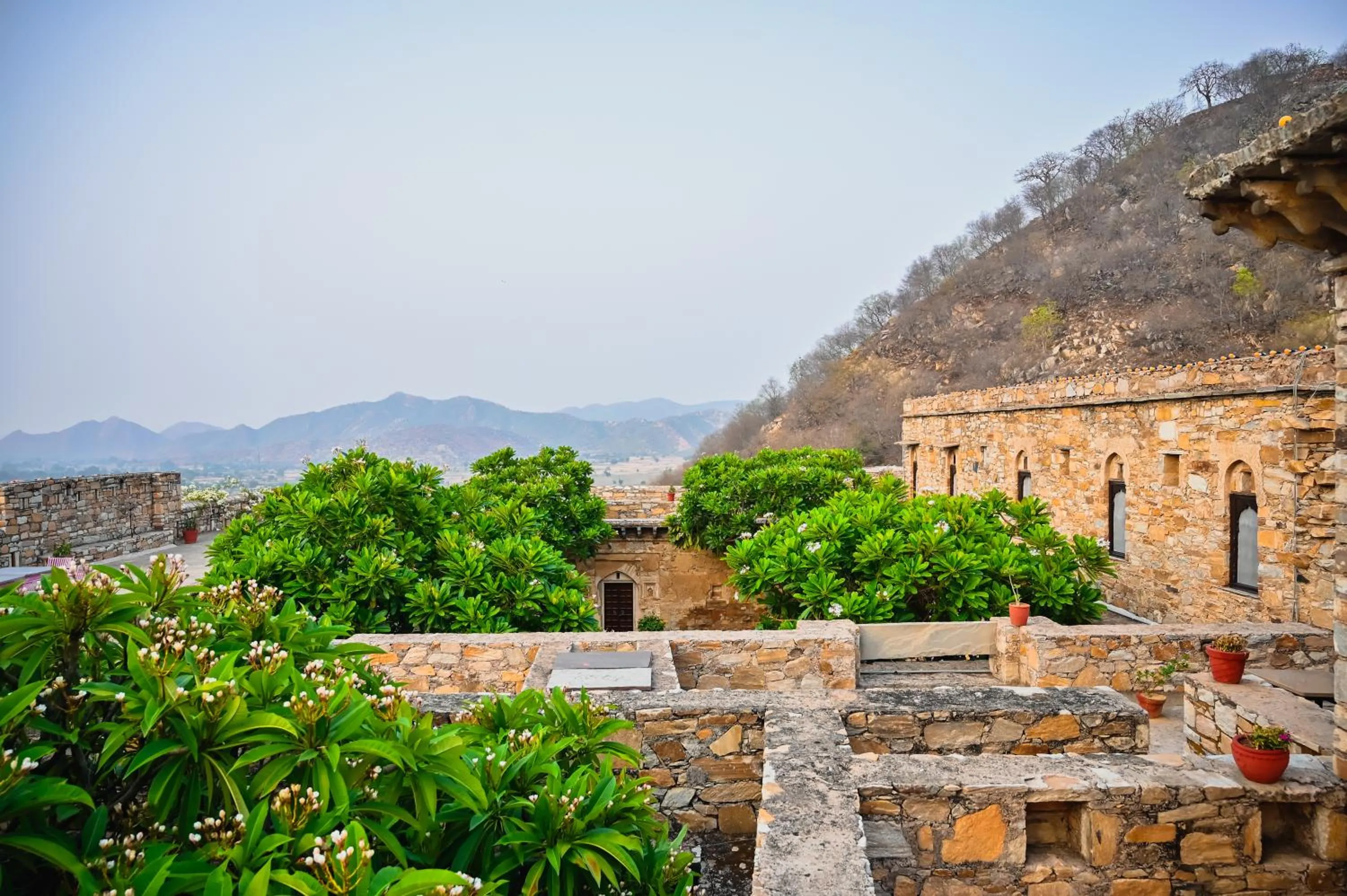 Property building in Fort Dadhikar, Alwar