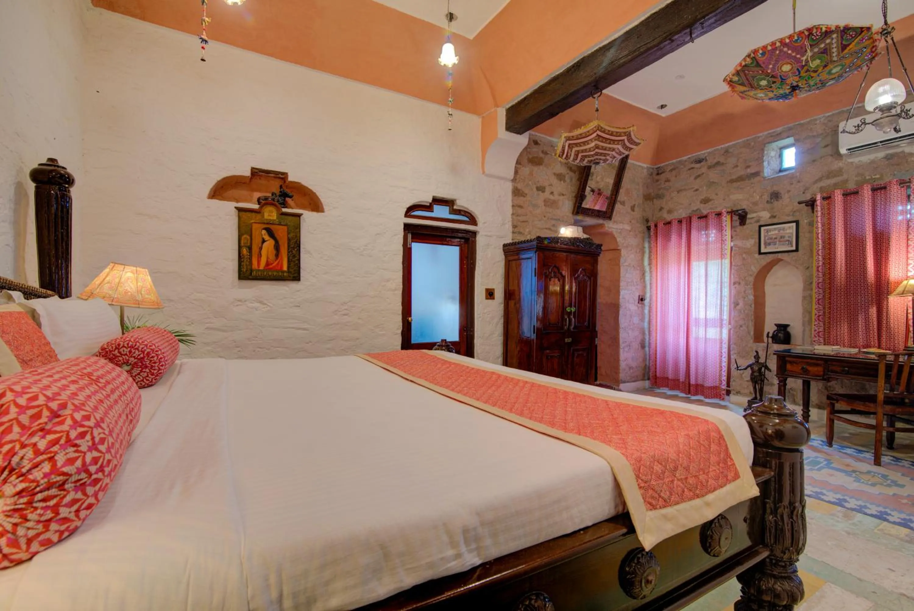 Bedroom, Bed in Fort Dadhikar, Alwar