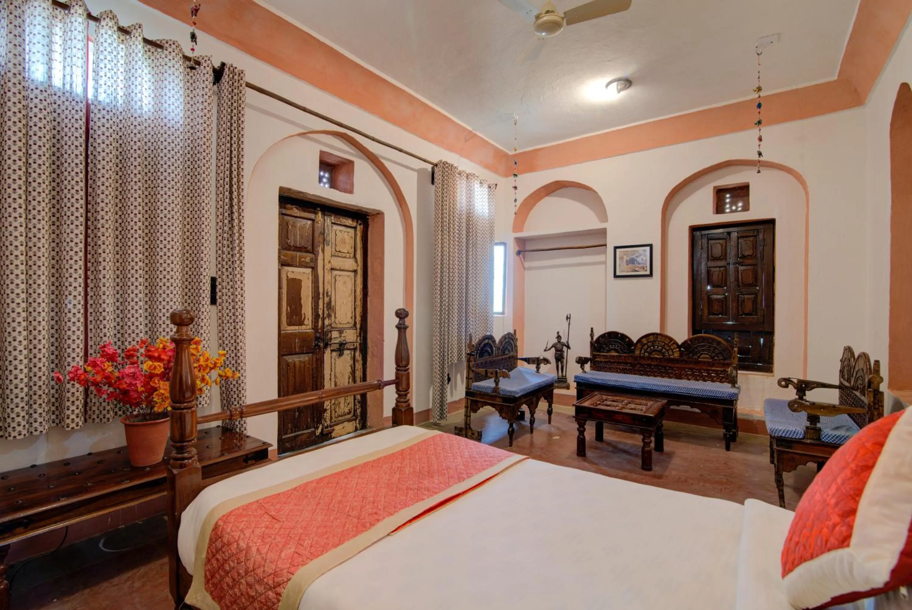 Bed in Fort Dadhikar, Alwar