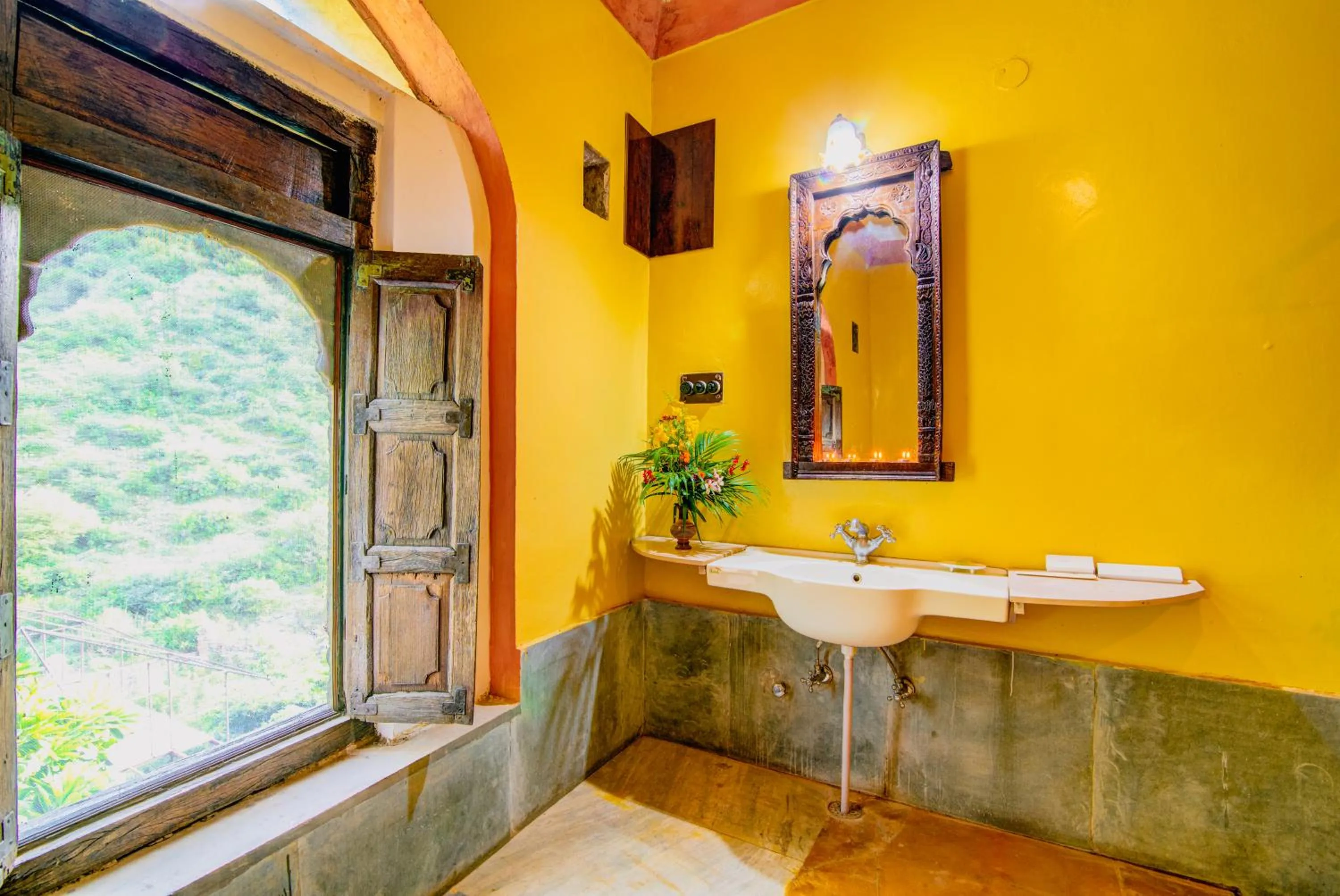 Bathroom in Fort Dadhikar, Alwar