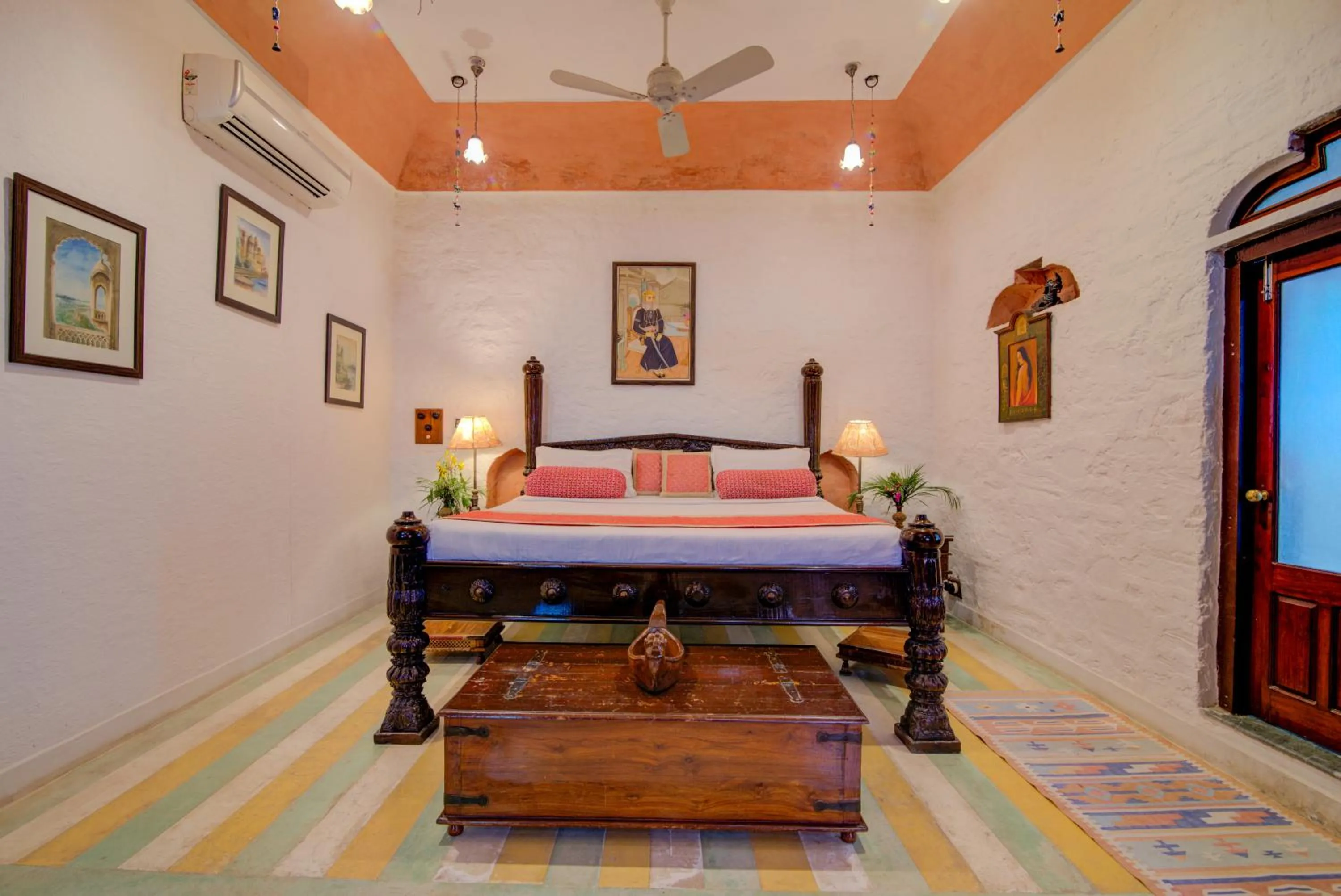 Photo of the whole room, Bed in Fort Dadhikar, Alwar