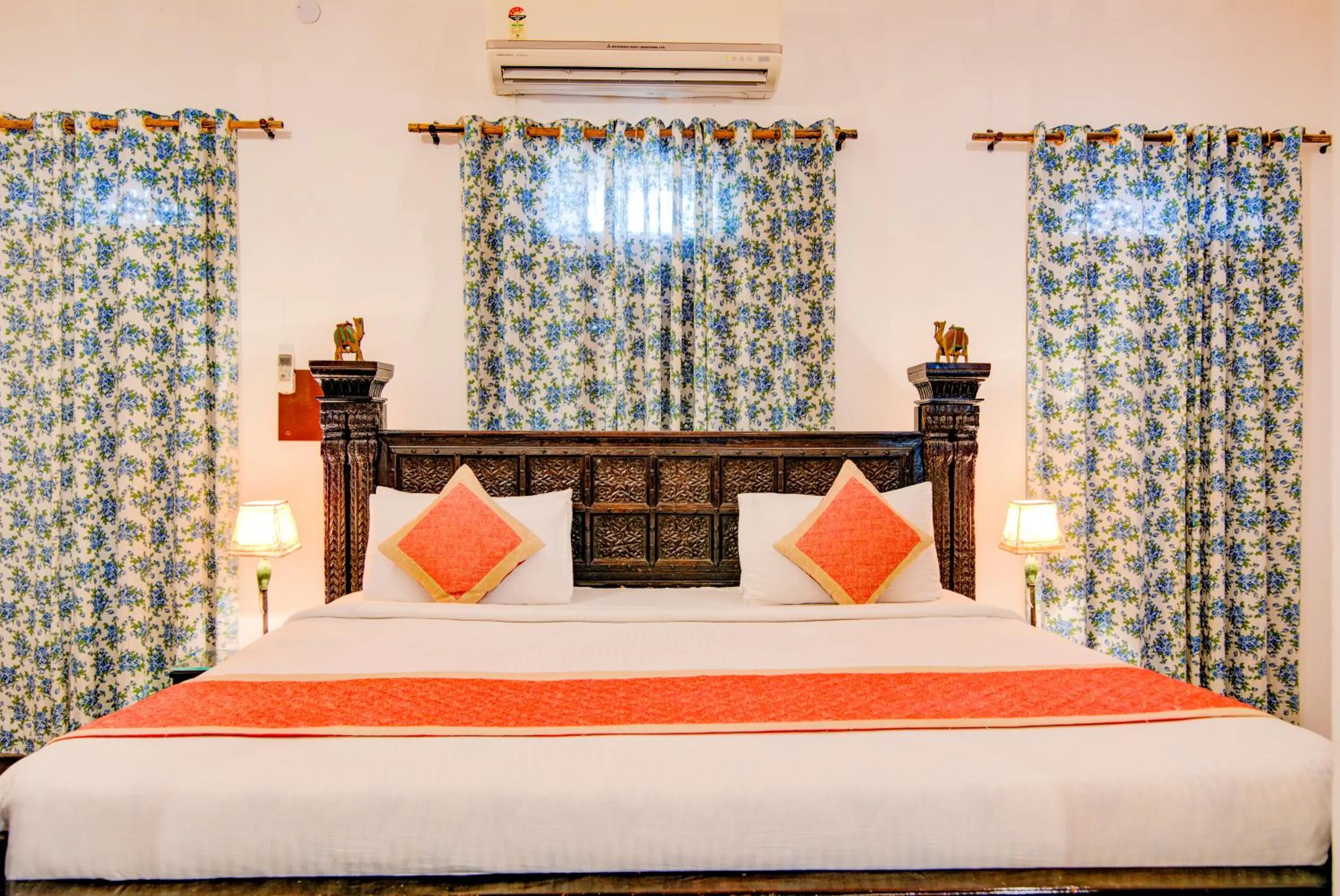 Bed in Fort Dadhikar, Alwar