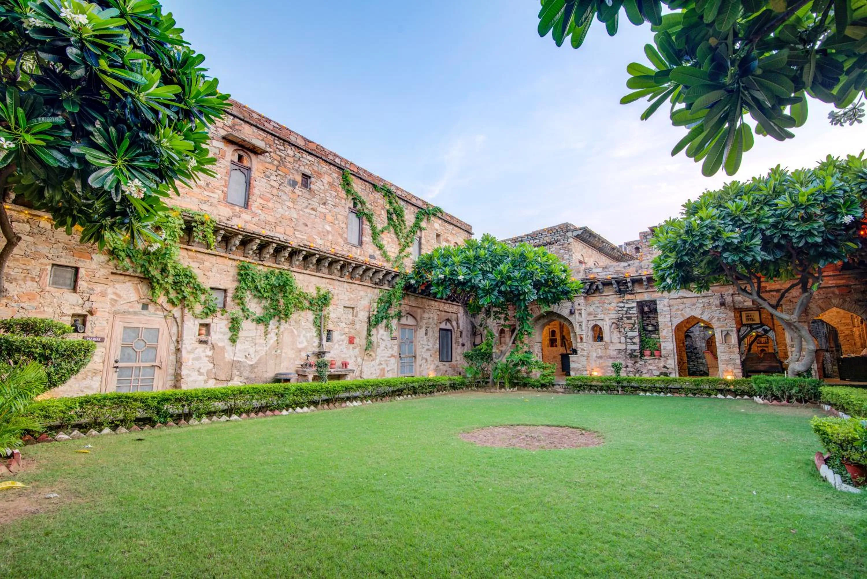 Property building in Fort Dadhikar, Alwar