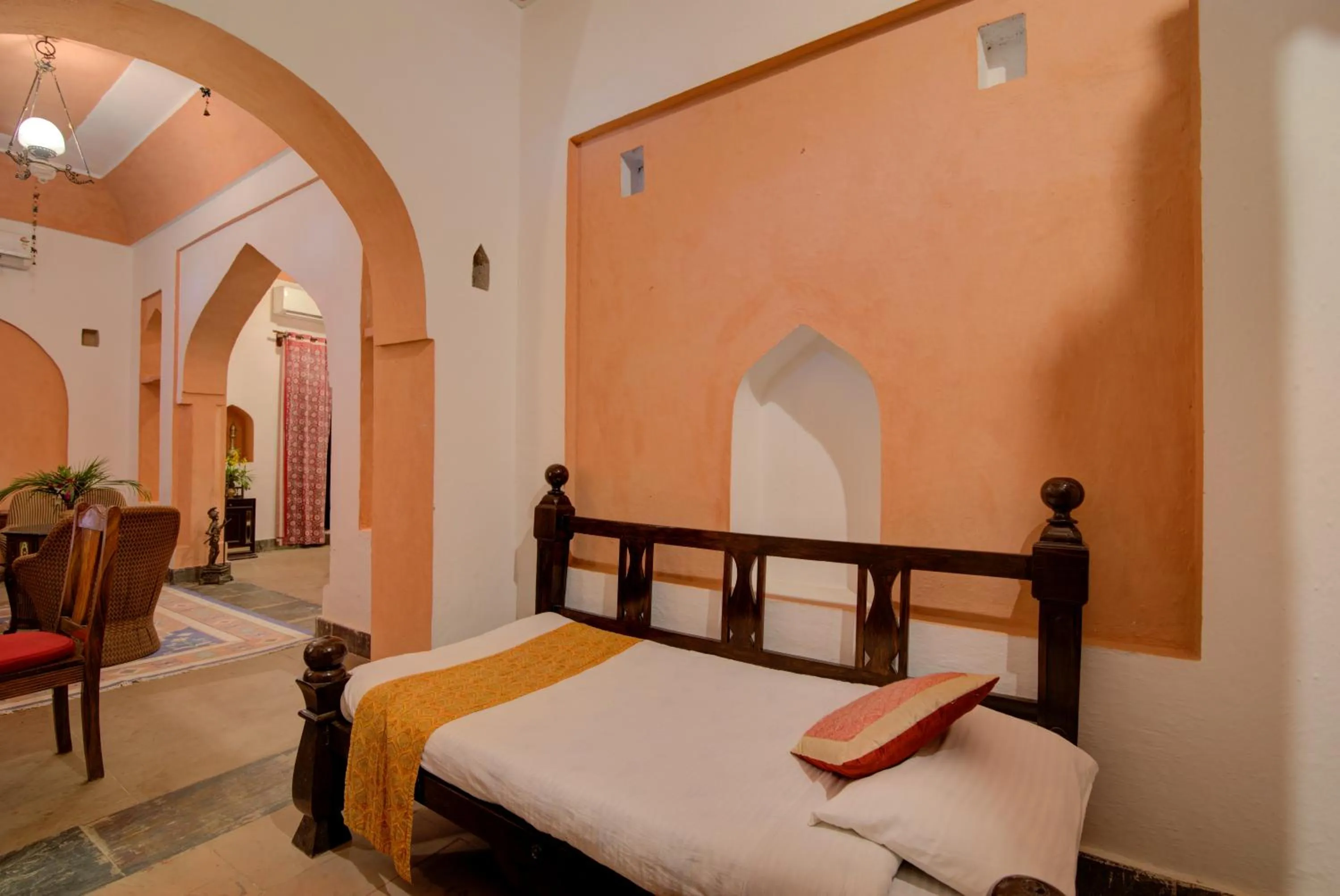 Bed in Fort Dadhikar, Alwar
