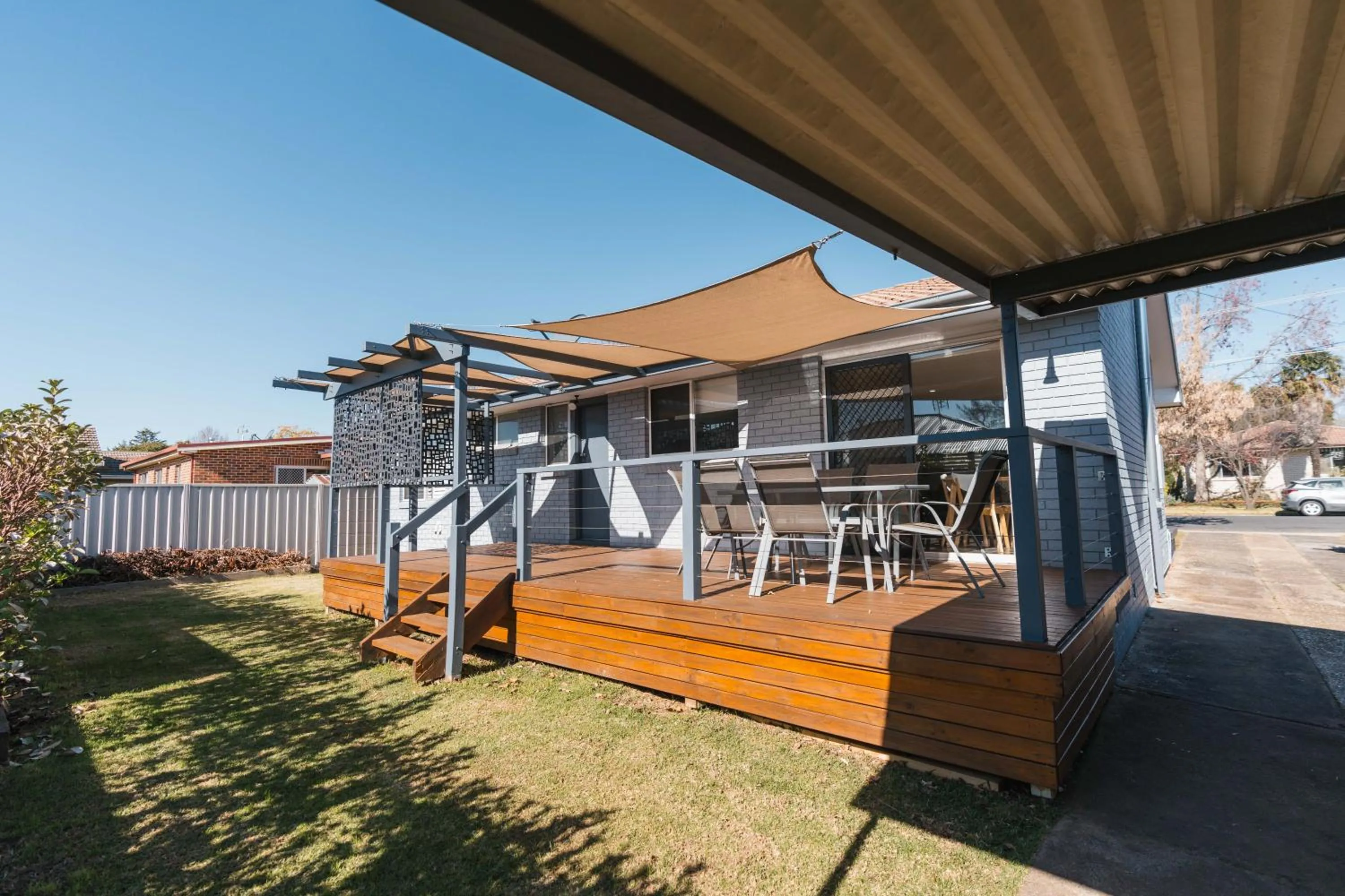 Patio in West End Motor Lodge