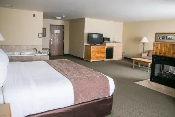 Superior King Suite in Thumper Pond Resort Superior King Suite in Thumper Pond Resort