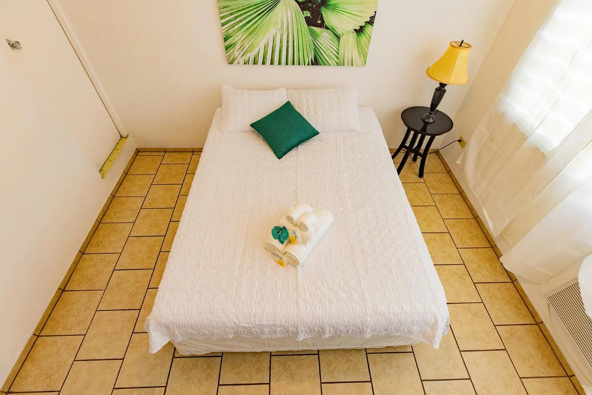 Queen Room in Vieques Tropical Guest House