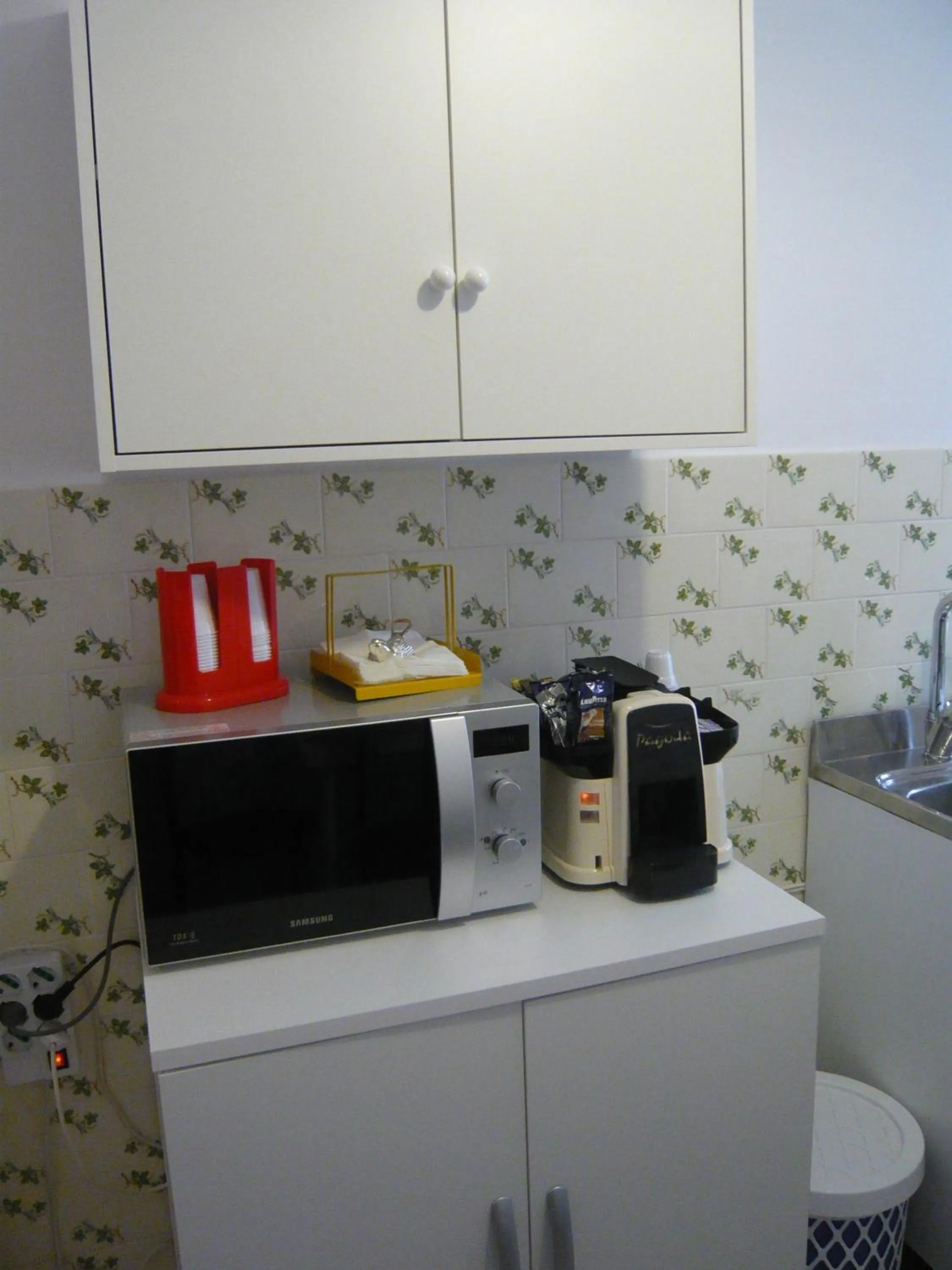 Coffee/tea facilities in Residenza Flaminia