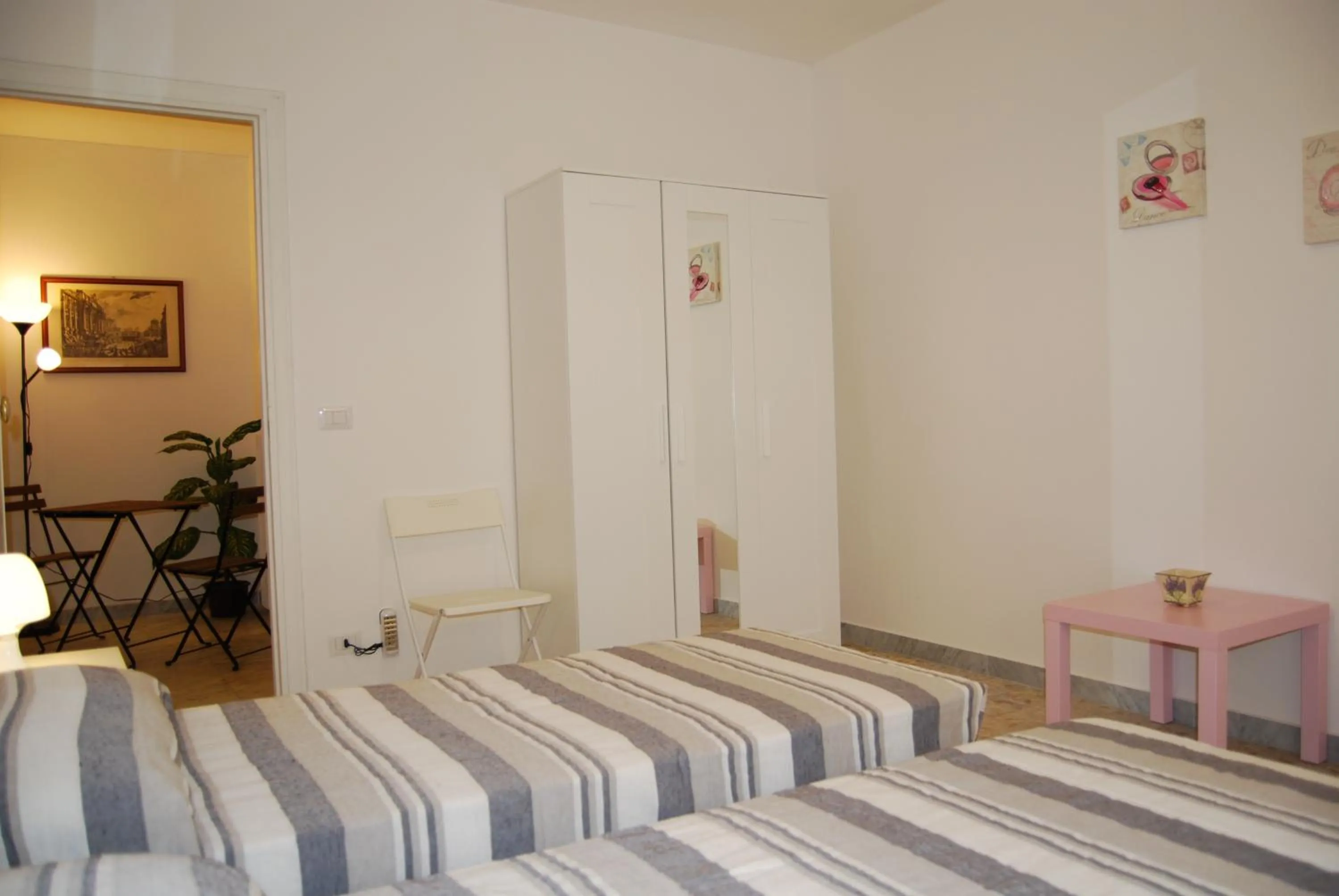 Decorative detail, Bed in Residenza Flaminia