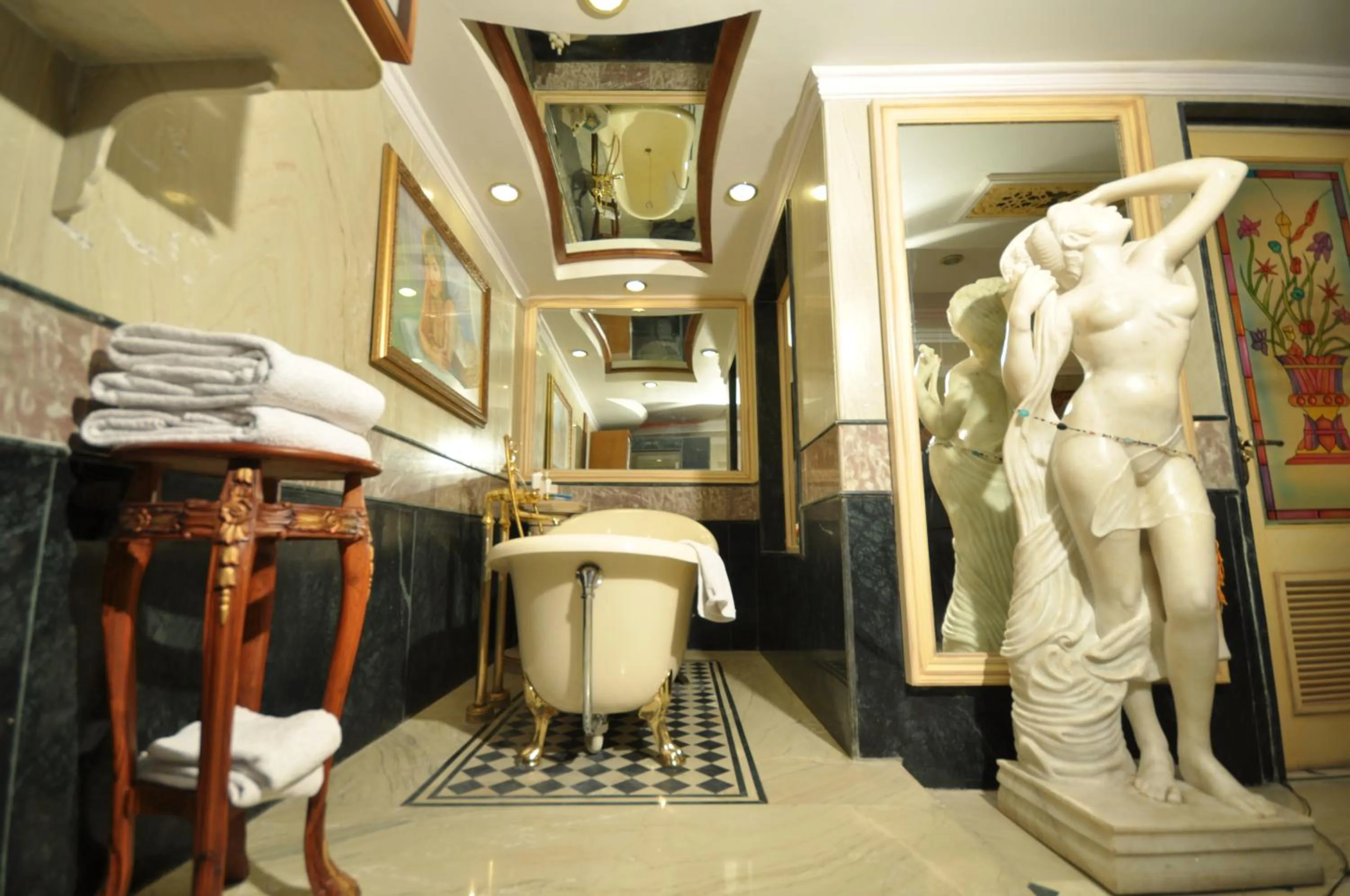 Bathroom in Shiv Vilas Resort