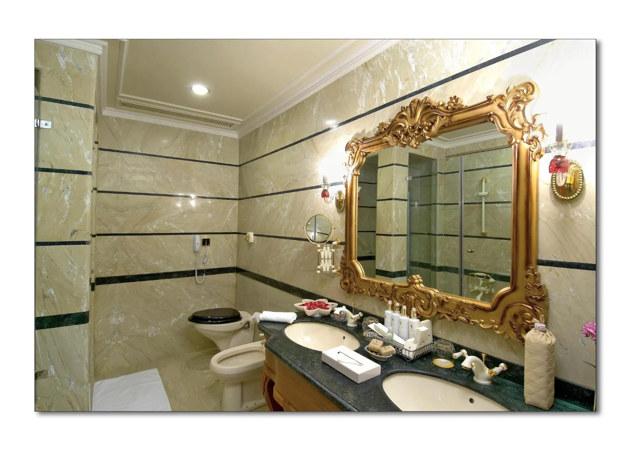 Bathroom in Shiv Vilas Resort