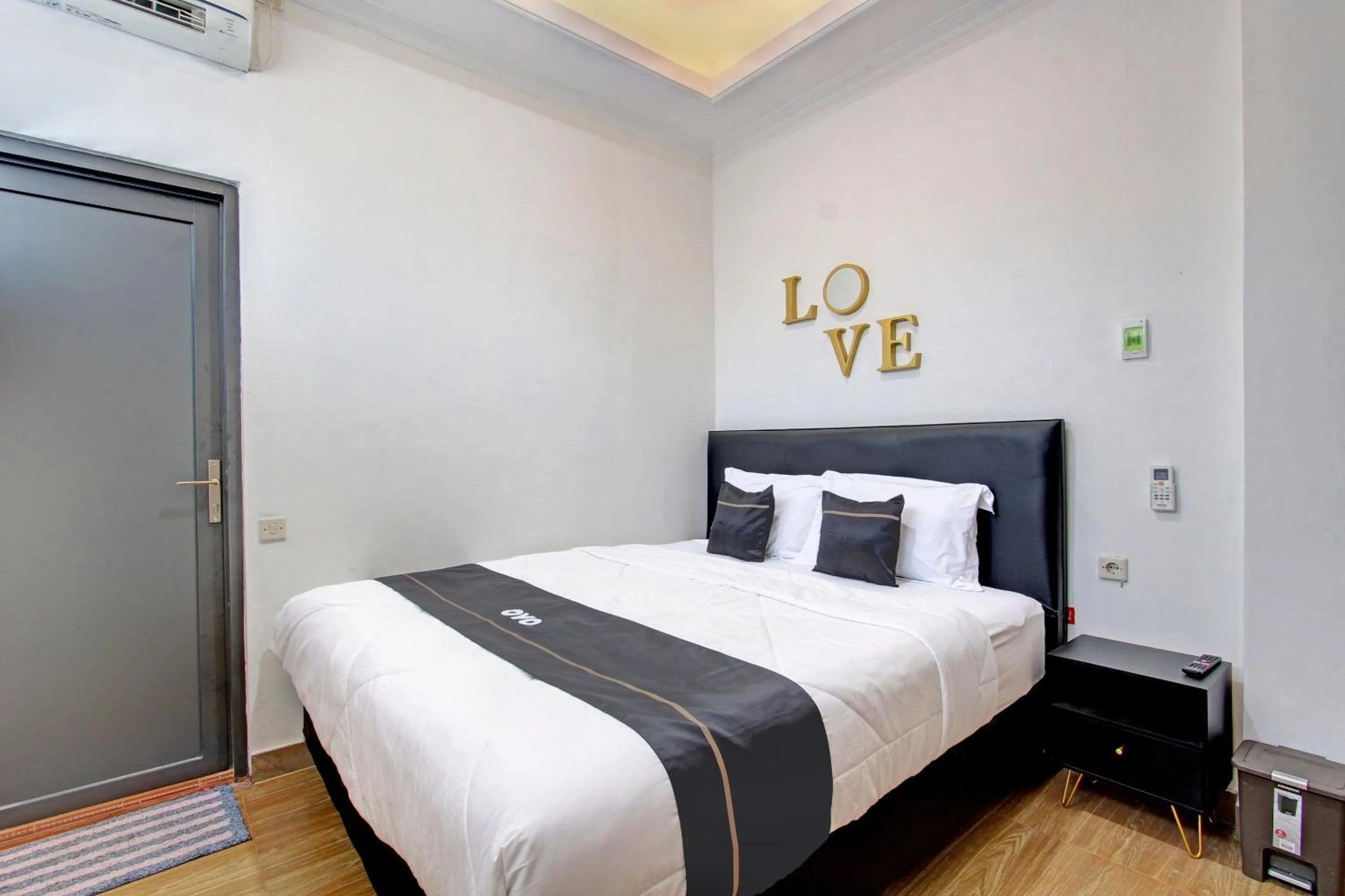 Bedroom in Collection O 93028 Homestay Joglo Ibu