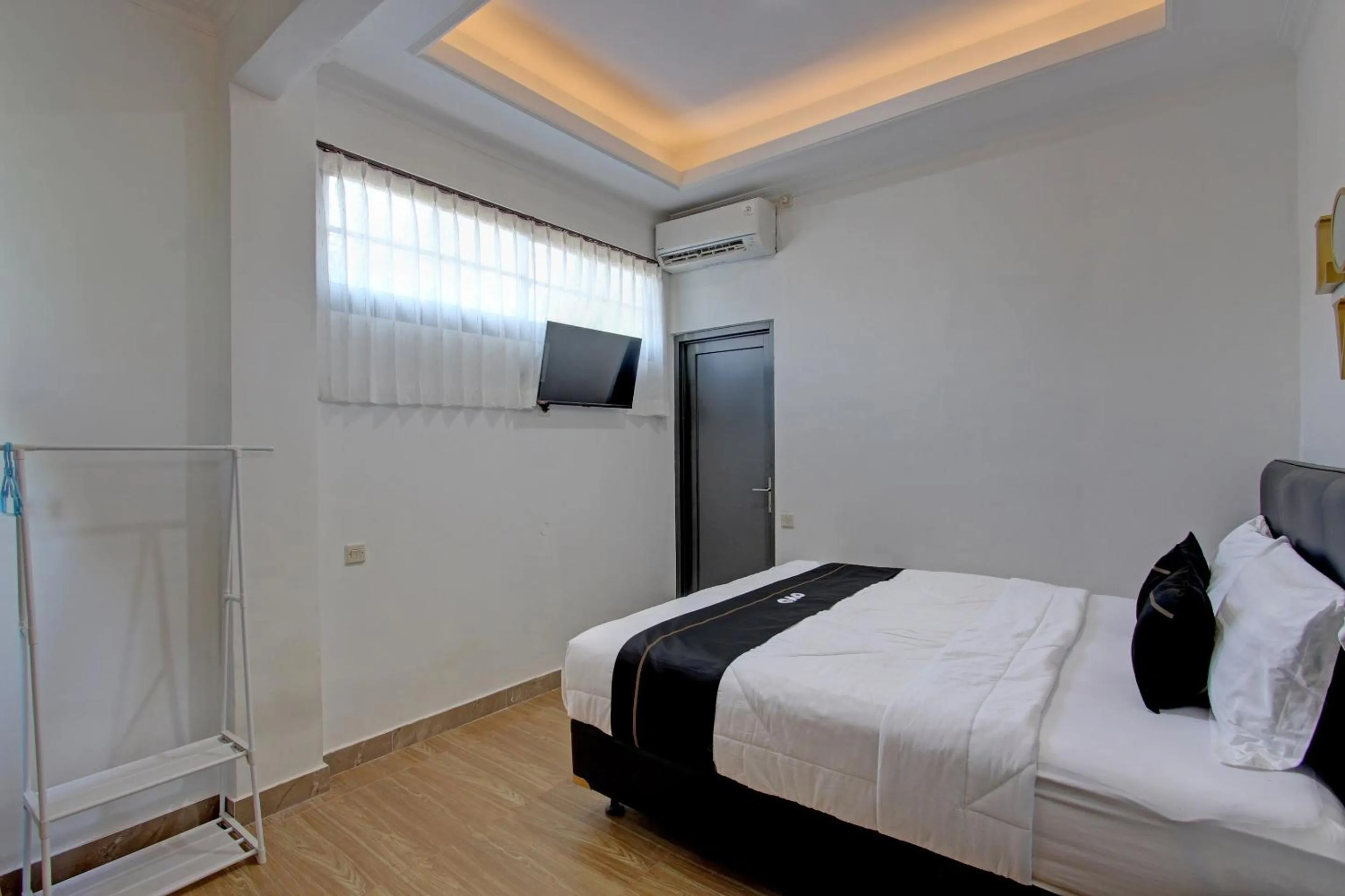 Bedroom in Collection O 93028 Homestay Joglo Ibu