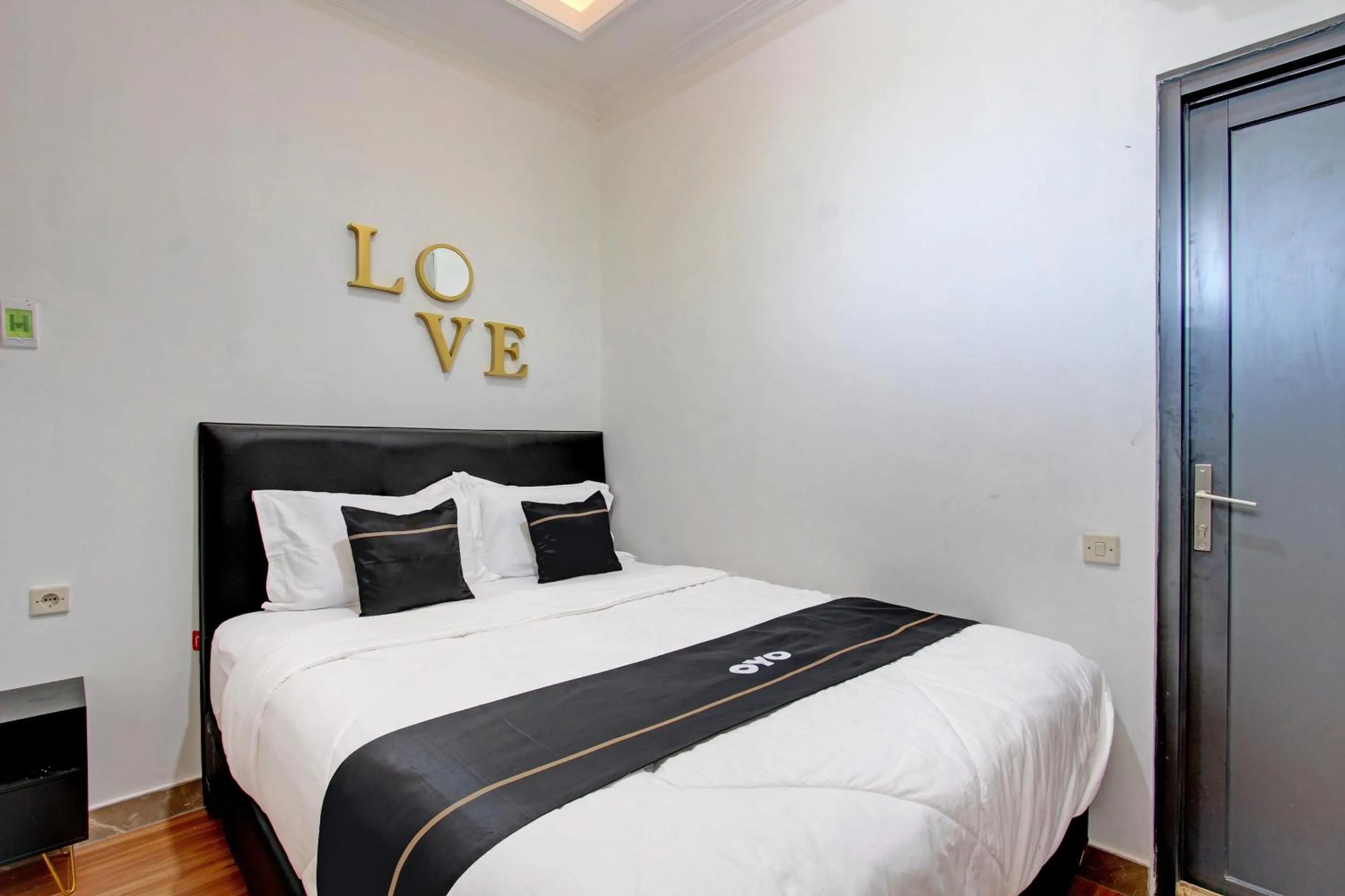 Bedroom in Collection O 93028 Homestay Joglo Ibu