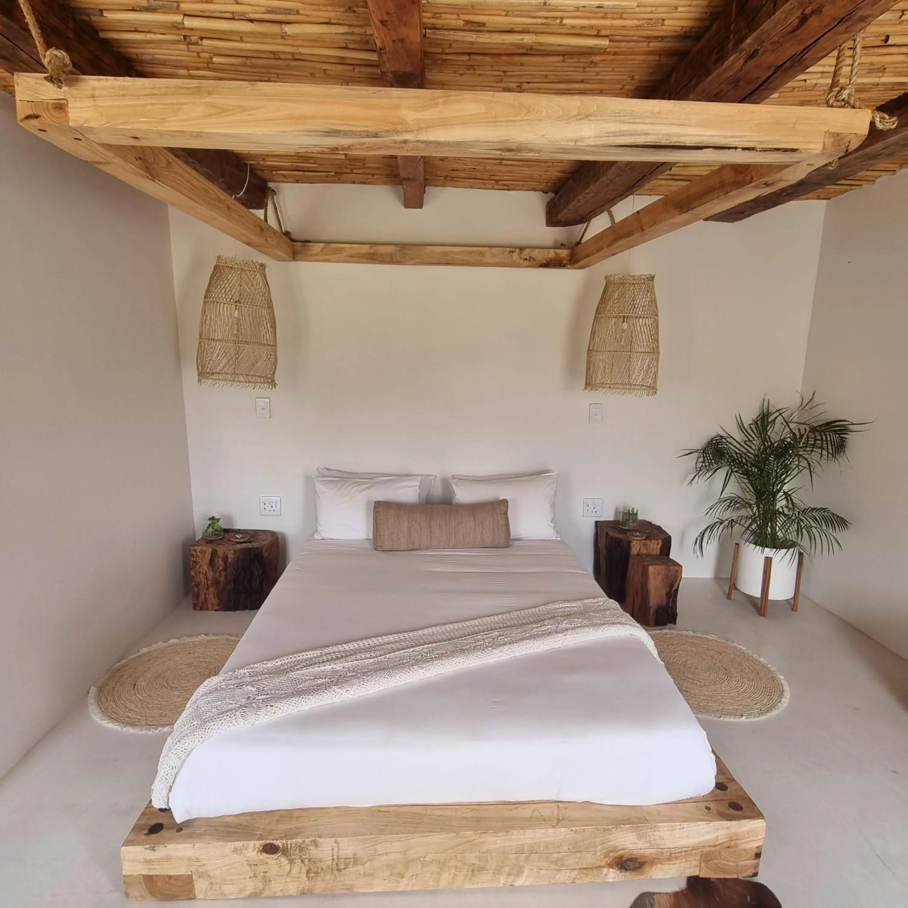 Bedroom, Bed in De Kombuys