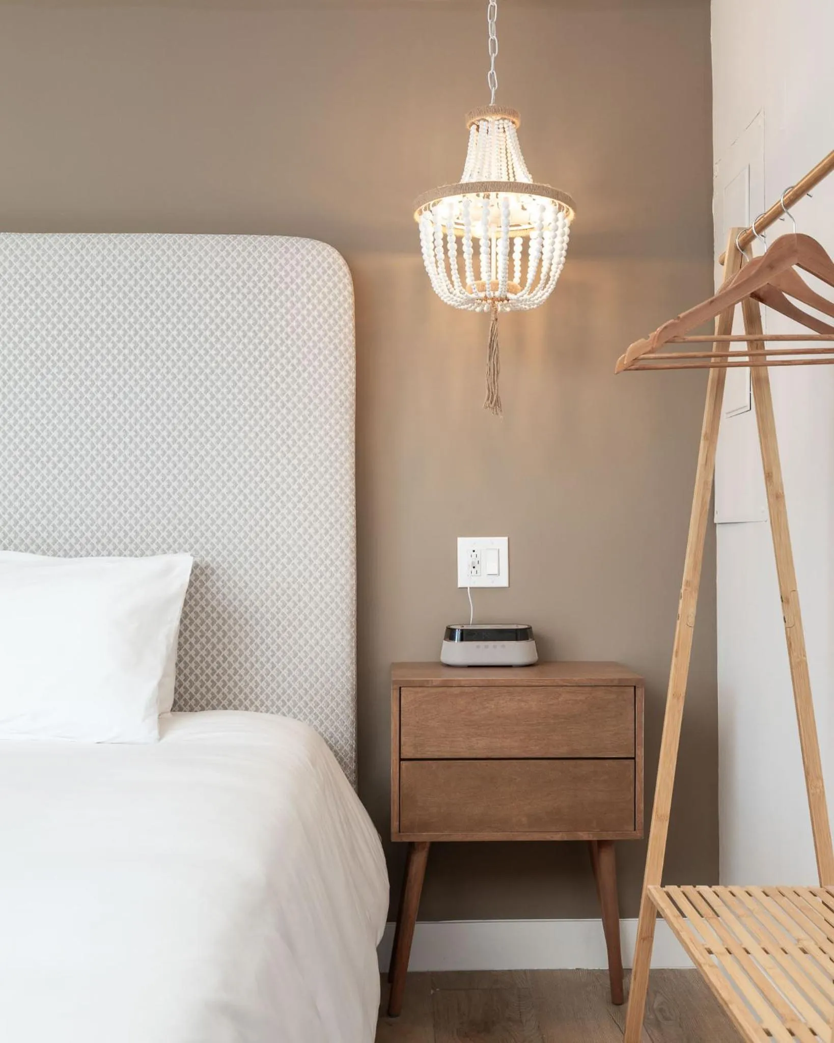 Bed in California Inn