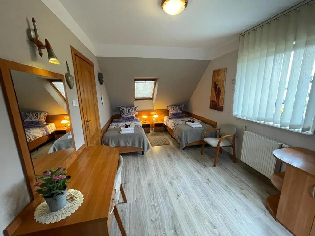 Bed in Villa Regina - Spokojna okolica - 100 metrów od lasu - blisko szpitala
