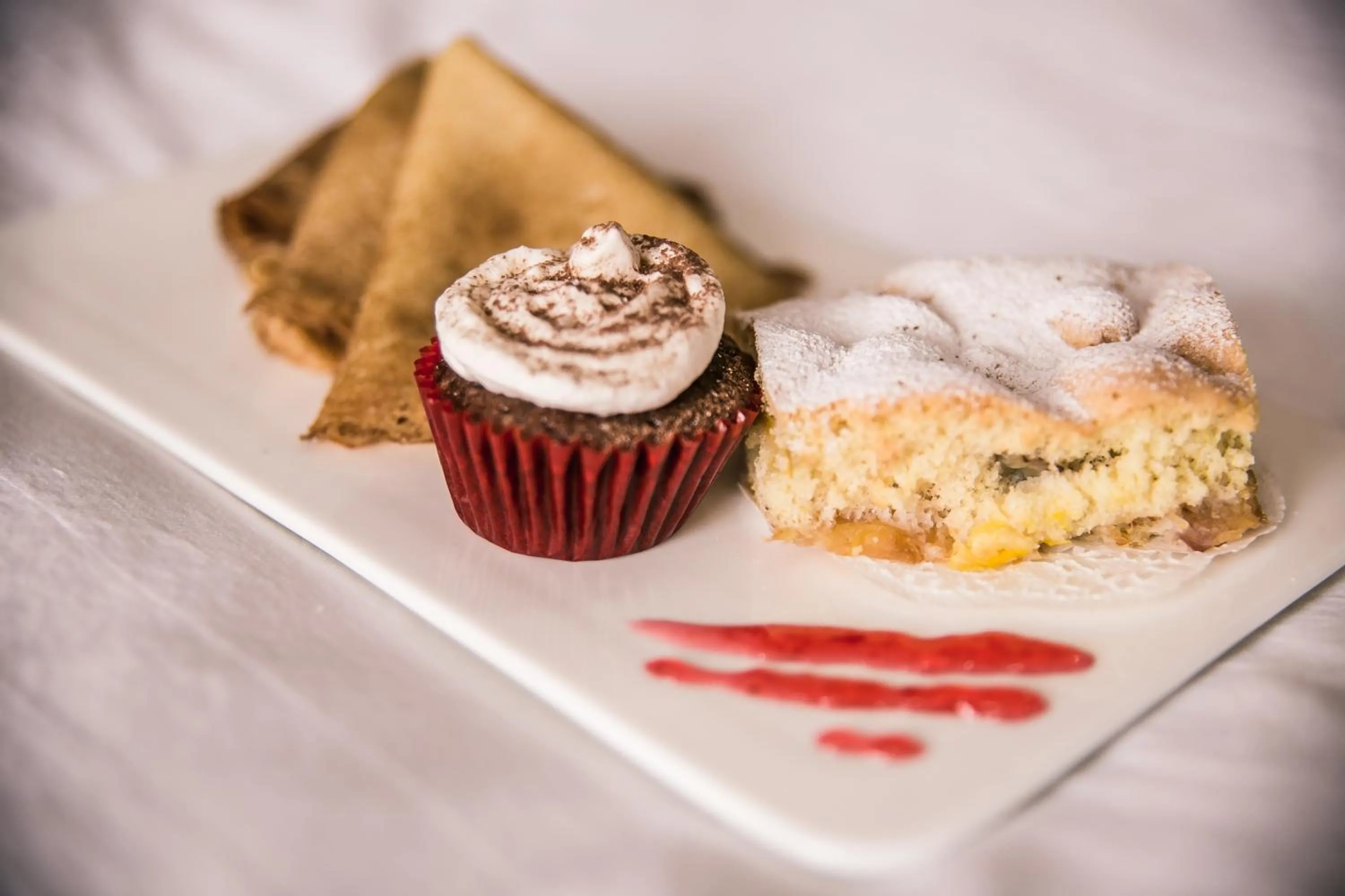 Food and drinks in Shah Palace Hotel