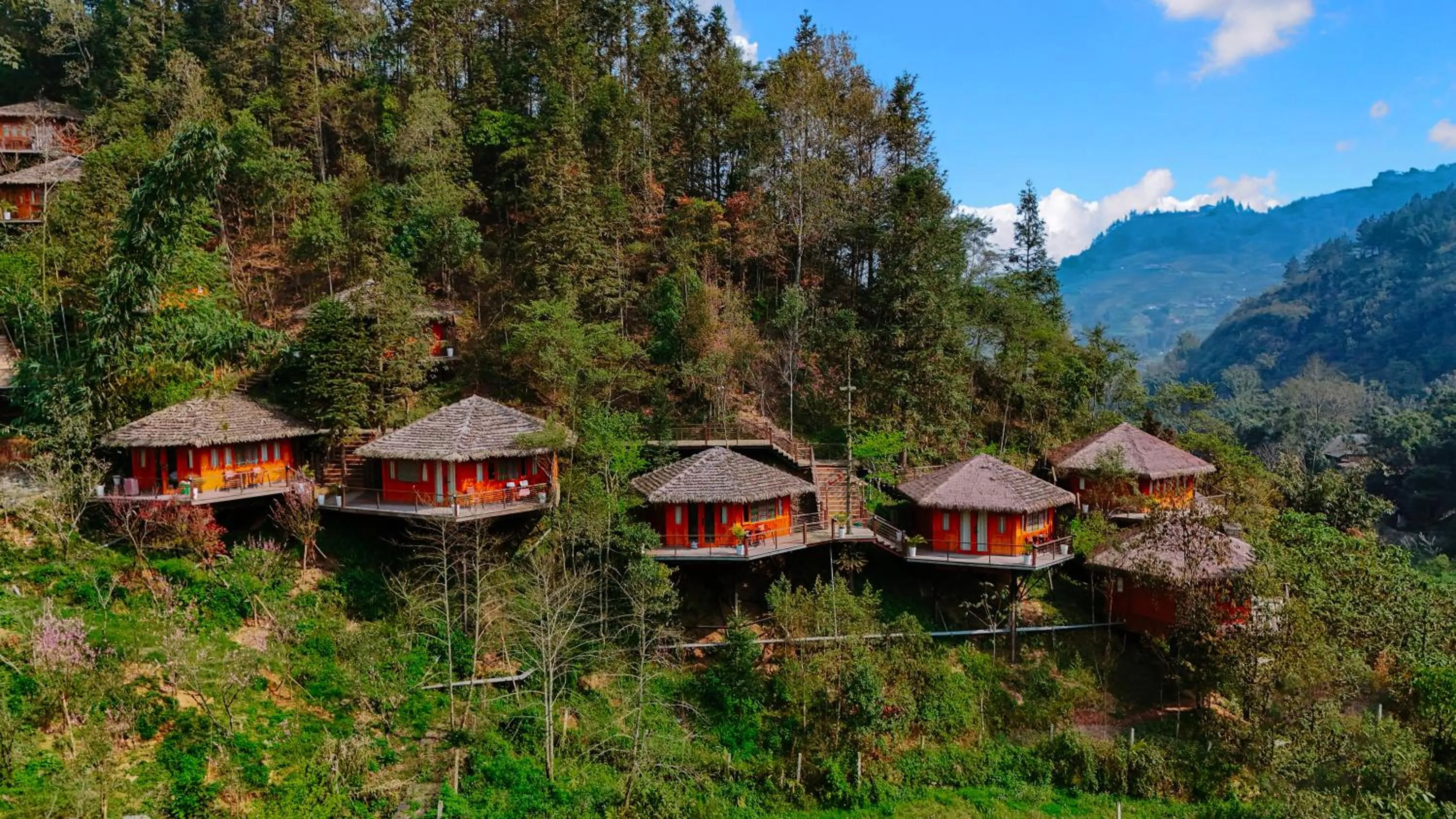 Sinai Bungalow & Hotel SaPa