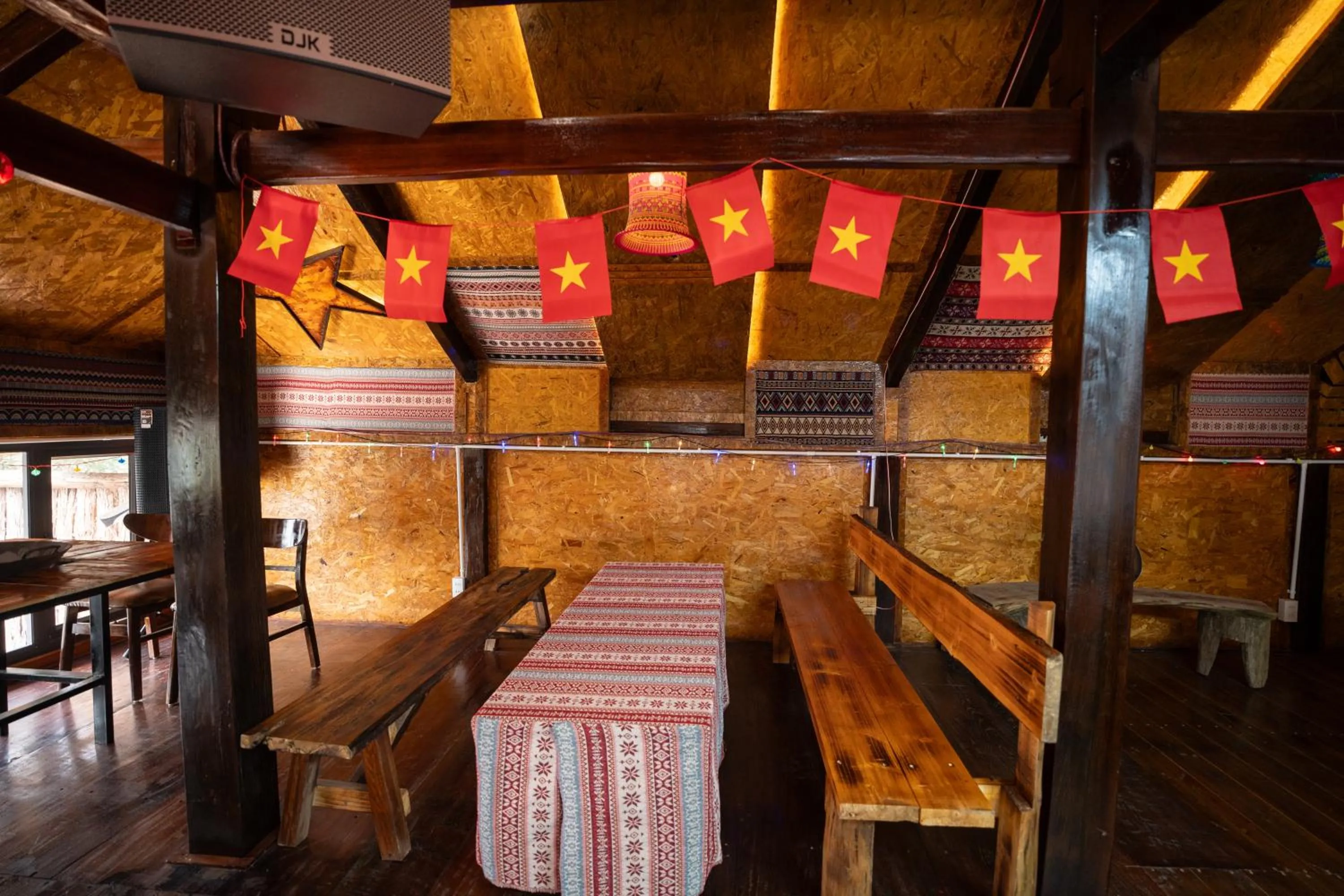 Sinai Bungalow & Hotel SaPa